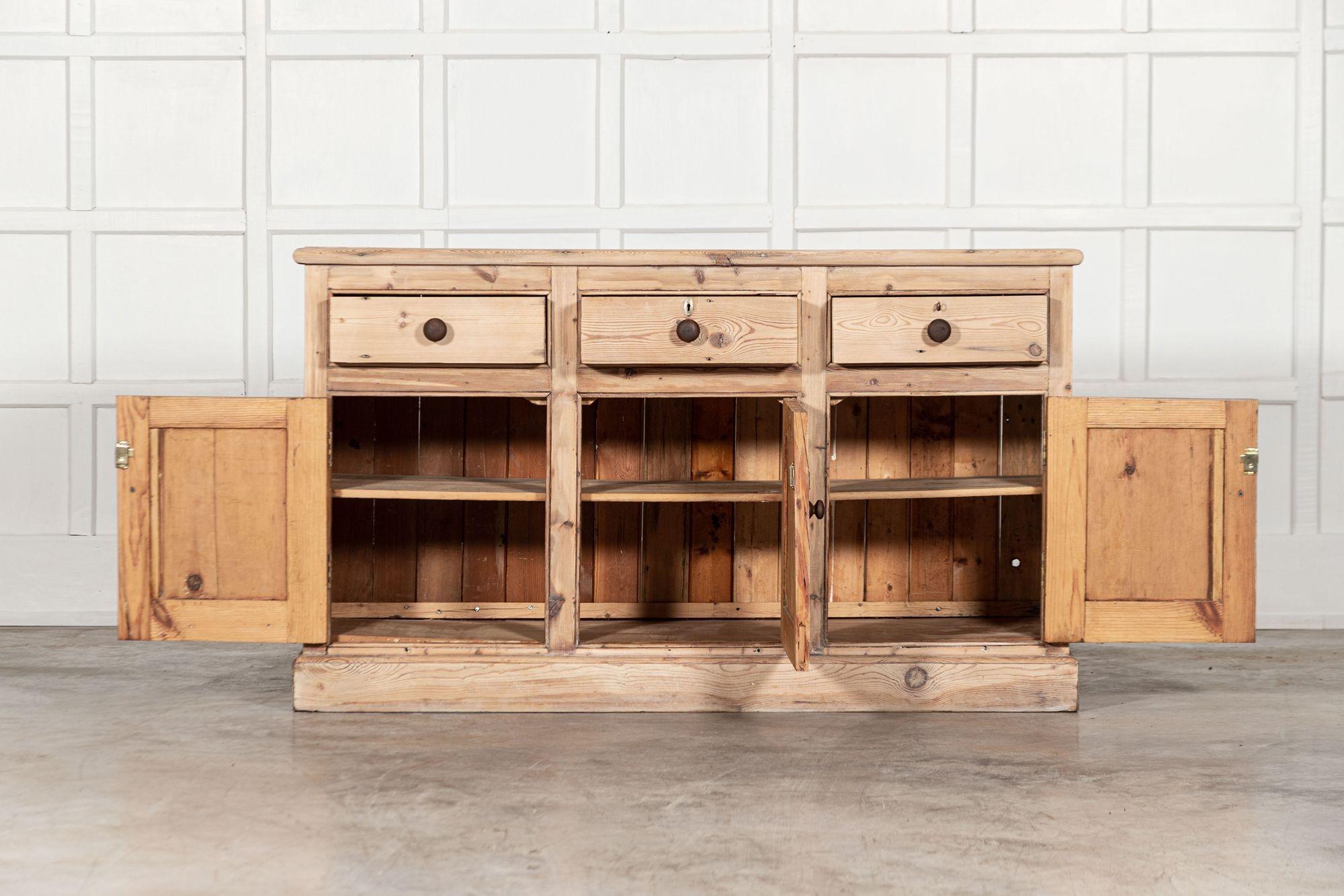 19th Century English Pine Dresser Base For Sale 2
