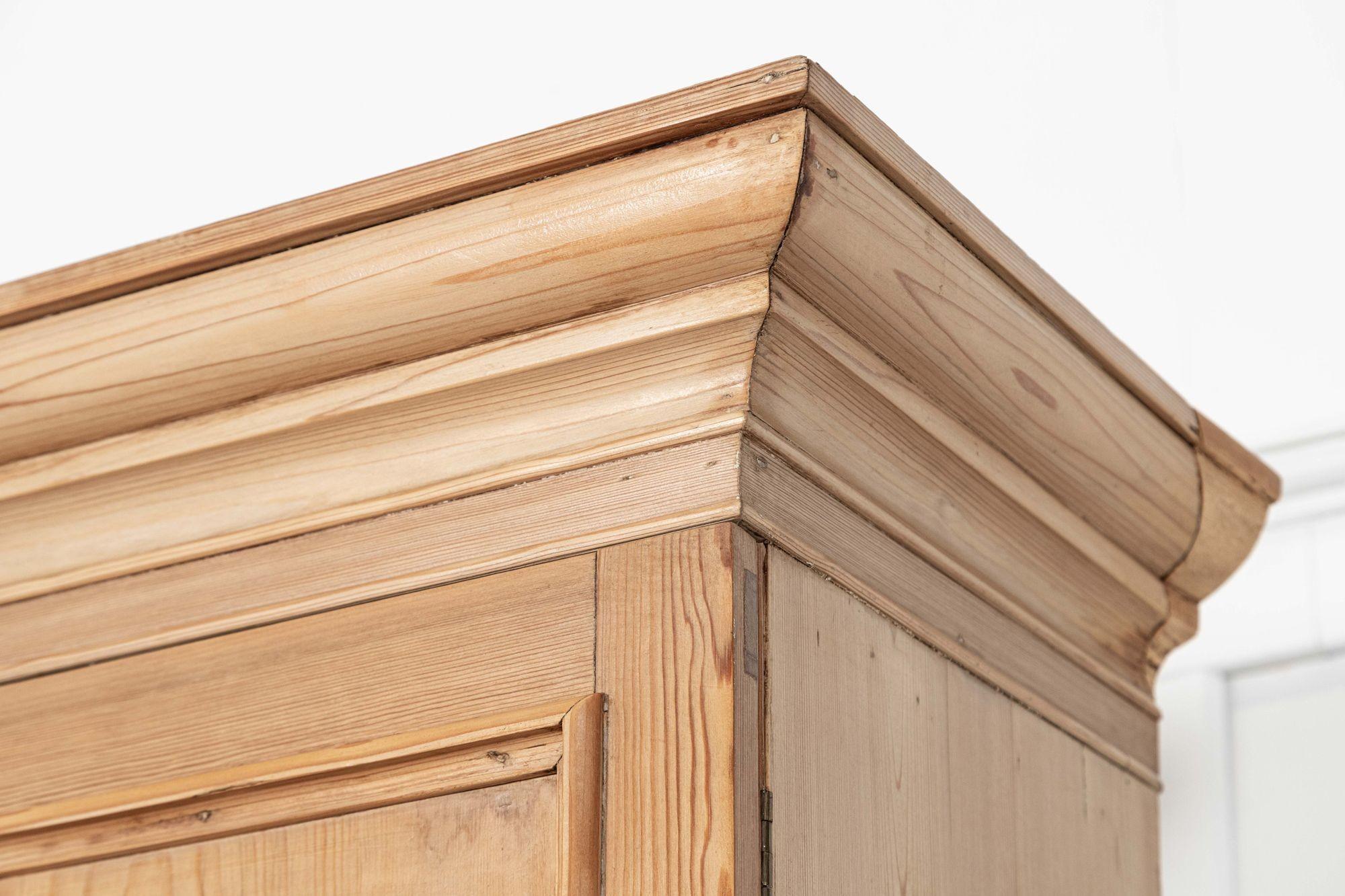 Armadio per biancheria in pino inglese del XIX secolo in vendita 12