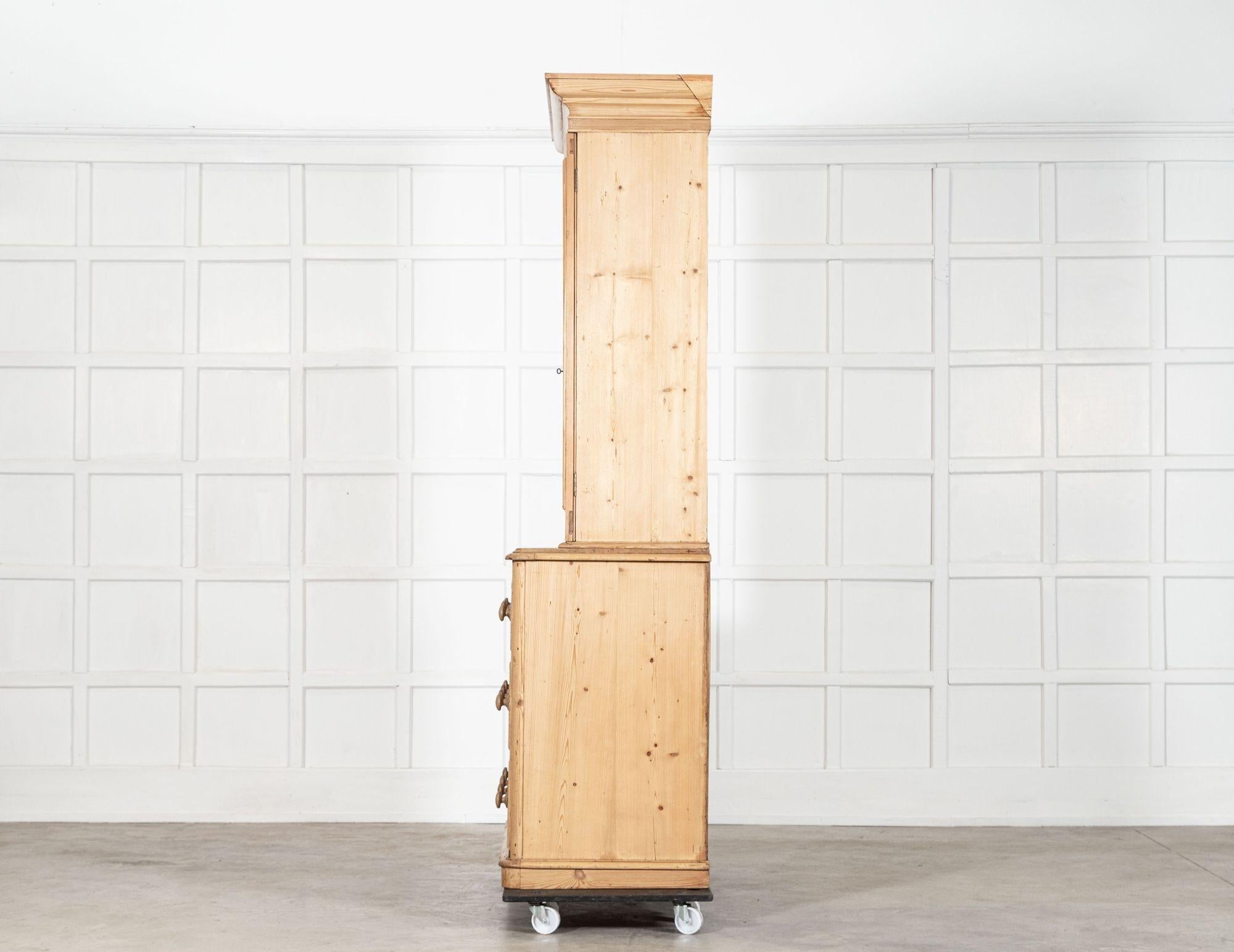 Armadio per biancheria in pino inglese del XIX secolo in vendita 3