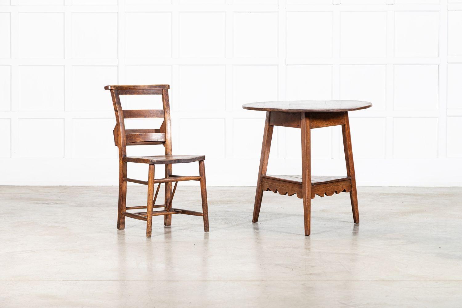 Orme Table de cricket en orme vernaculaire anglais du 19e siècle en vente