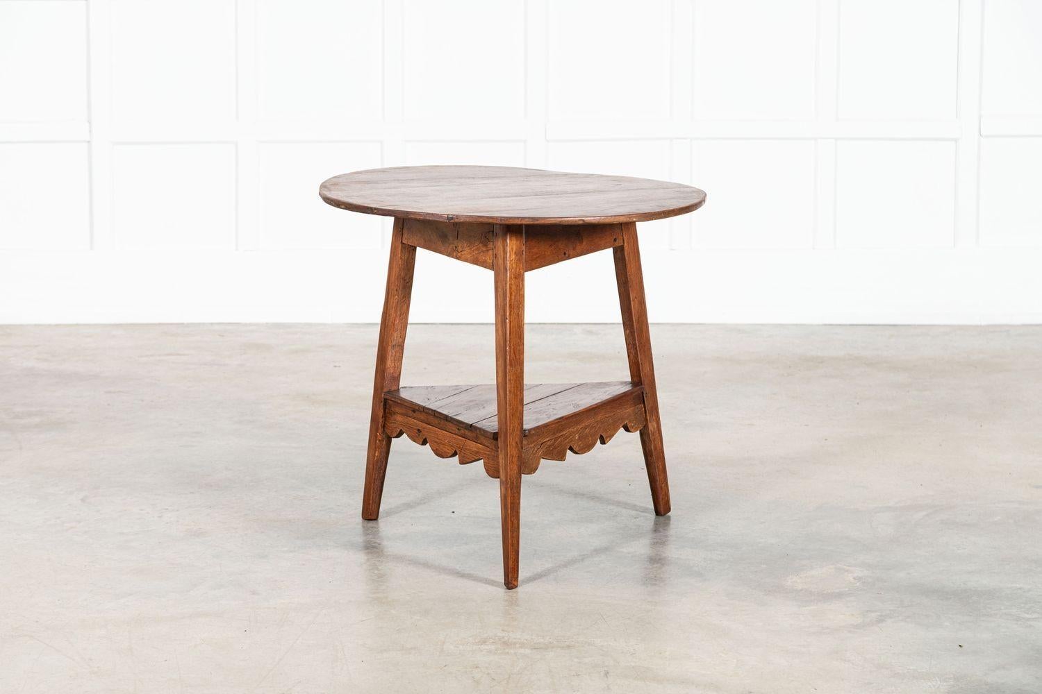 Table de cricket en orme vernaculaire anglais du 19e siècle en vente 3