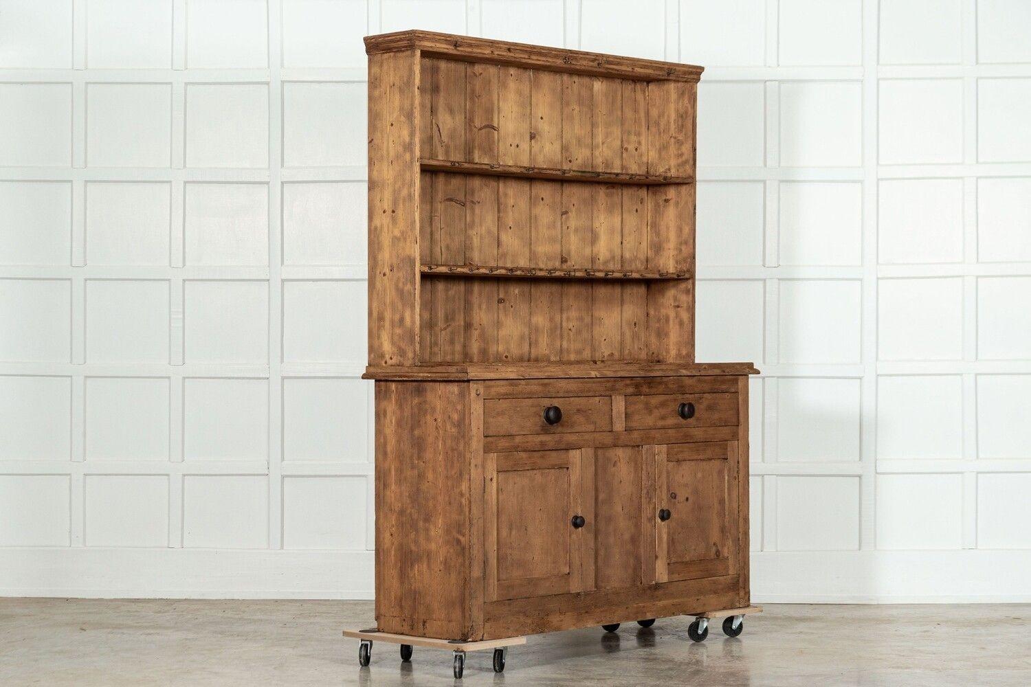 19thc English Vernacular Pine Dresser In Good Condition In Staffordshire, GB