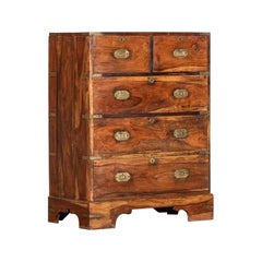 Cassettiera in noce inglese del XIX secolo Campaigner