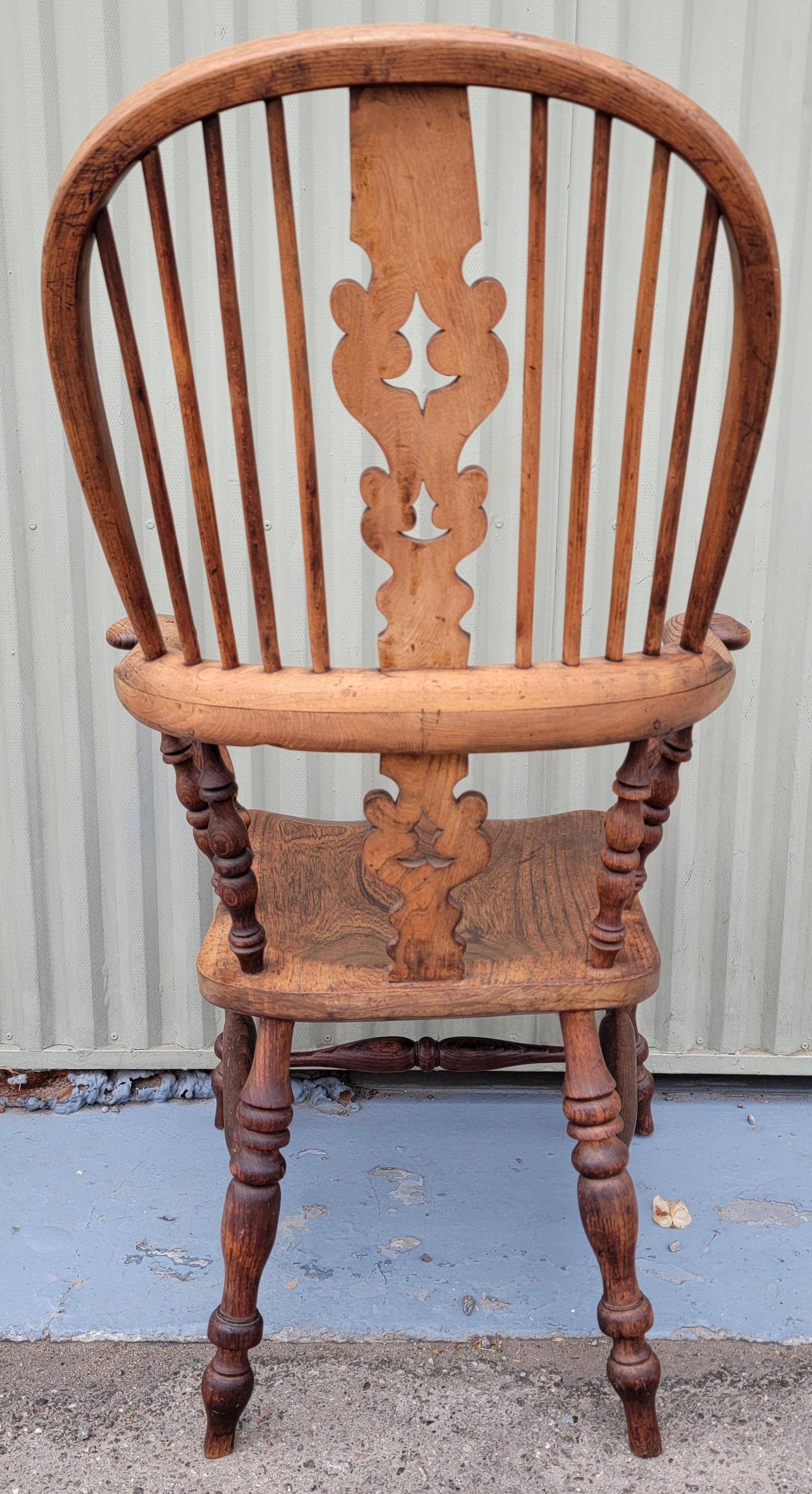 19thc  English Windsor Arm Chairs -Pair For Sale 3