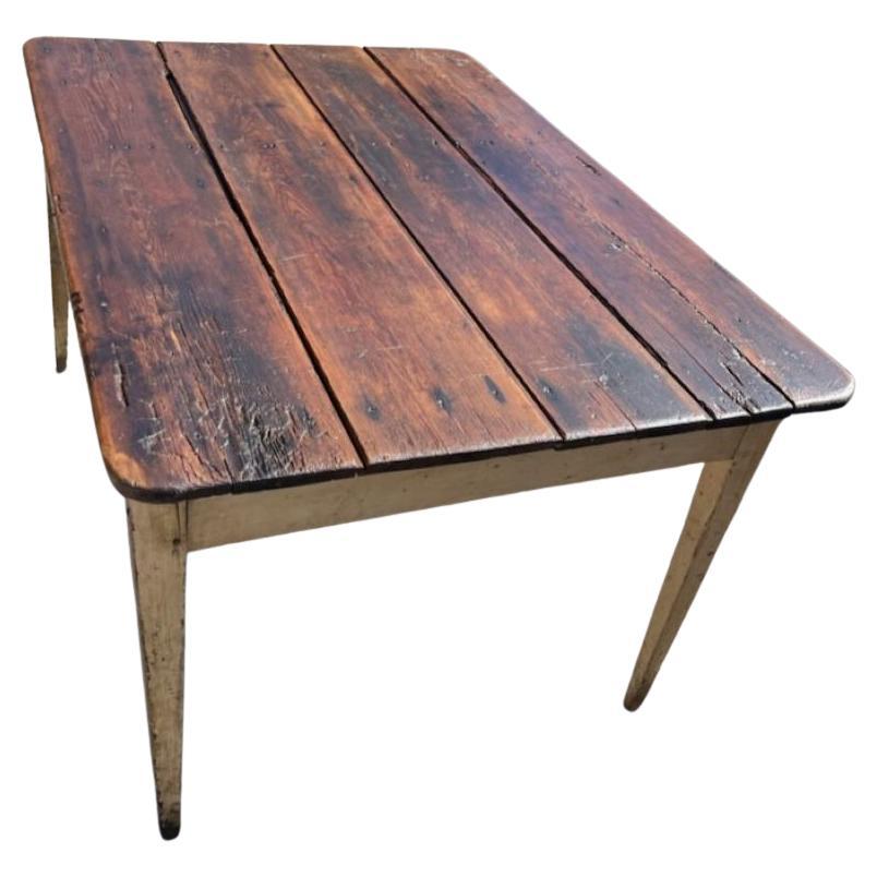 Table de ferme du 19e siècle avec peinture d'origine