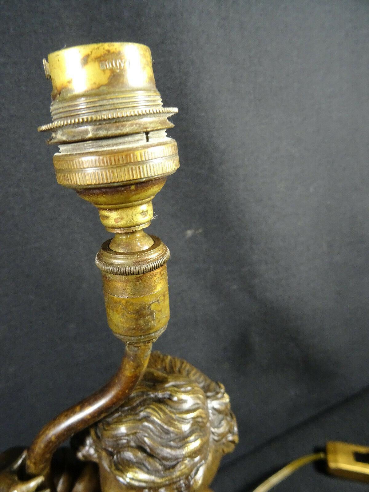 Lampe de table figurative d'un chérubin en bronze de style Louis XV du 19e siècle sur marbre Bon état - En vente à Opa Locka, FL