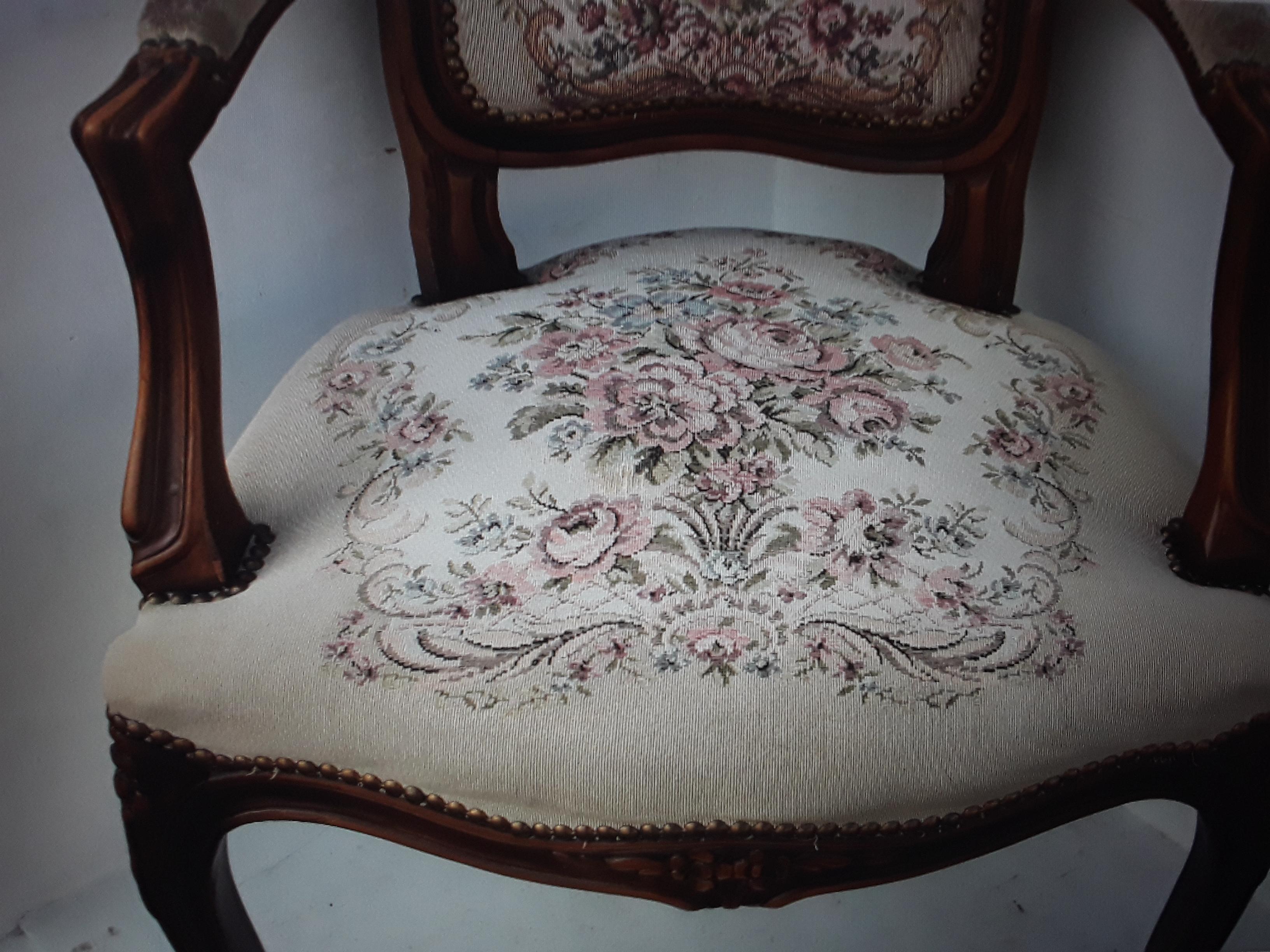 Fin du XIXe siècle `19thc French Antique Louis XVstyle Carved Rococo Armchair/ Side Chair en vente