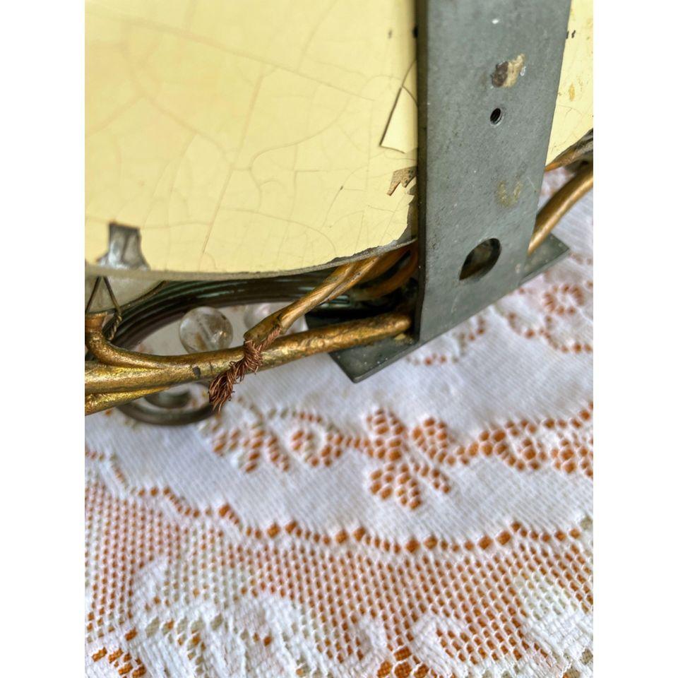 Specchio da parete Art Nouveau francese del XIX secolo in bronzo, con viti e petali di cristallo, Maison Bagues in vendita 3