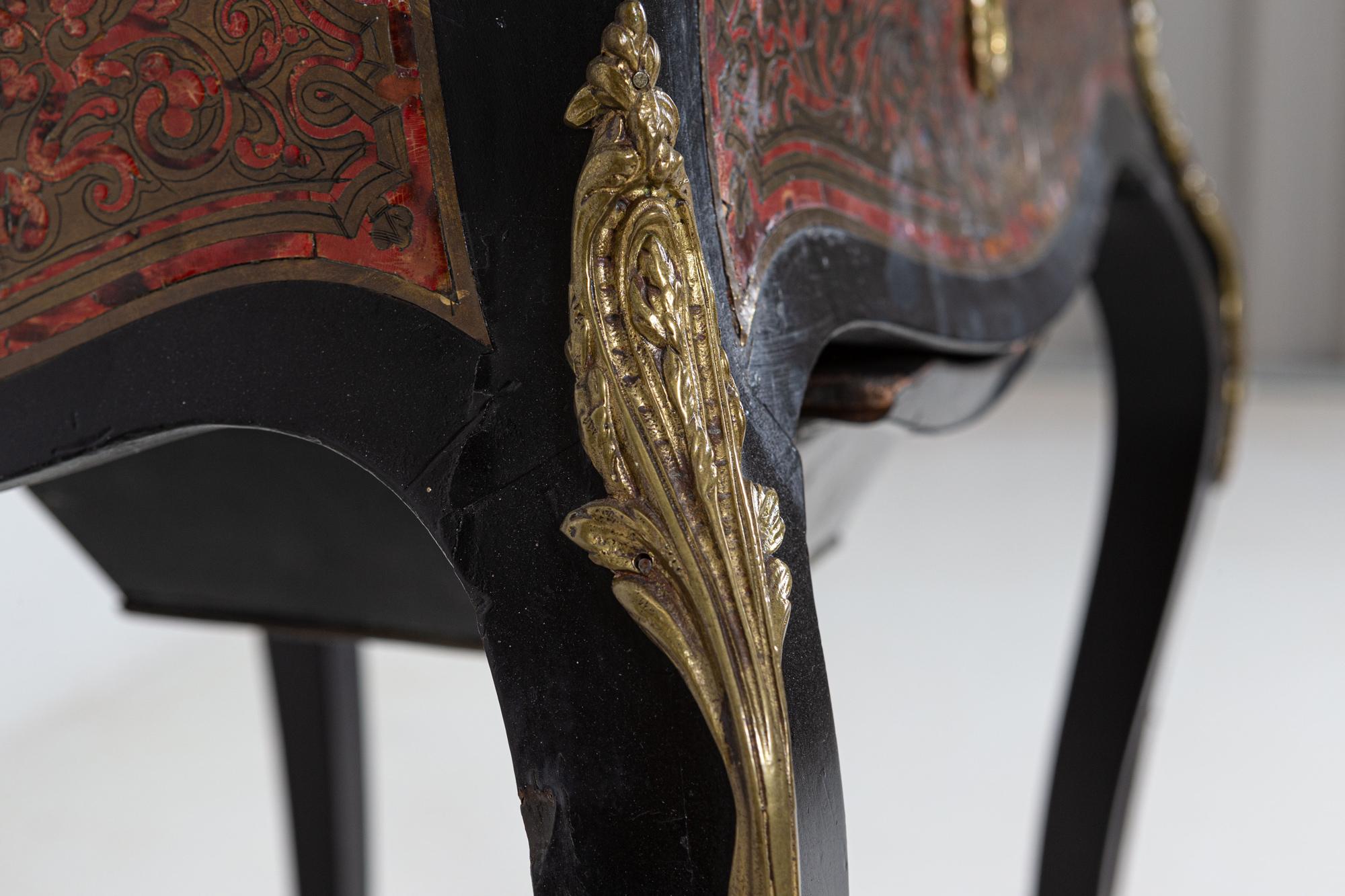 Table de travail / coiffeuse en boulle française du 19e siècle en vente 9