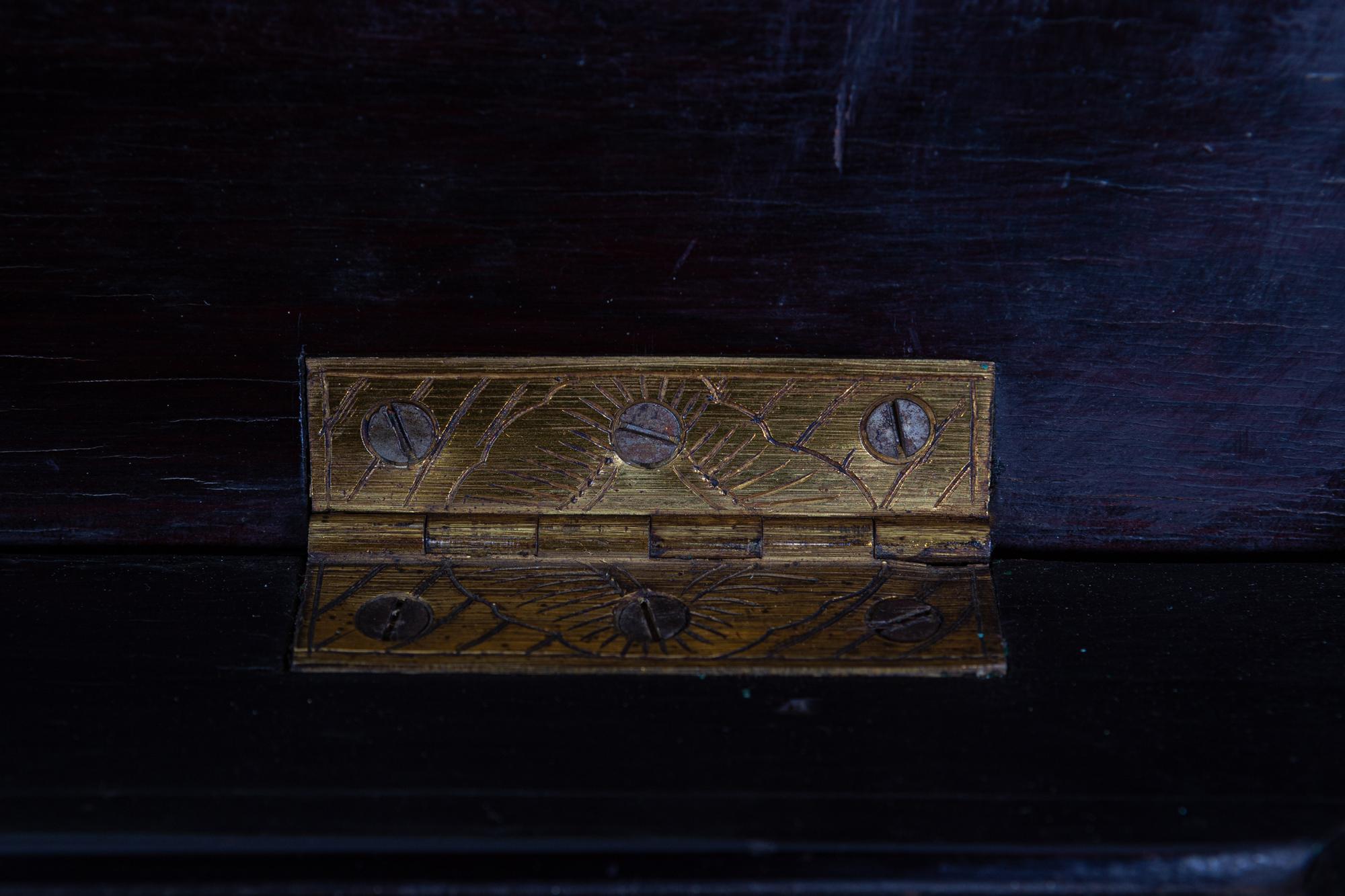 Table de travail / coiffeuse en boulle française du 19e siècle en vente 11