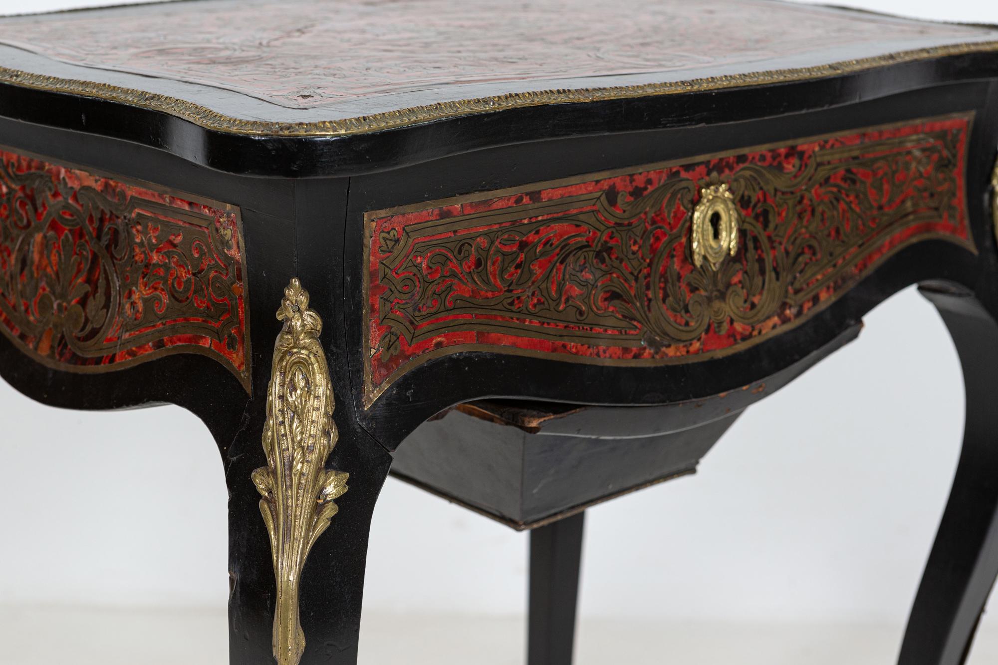 Table de travail / coiffeuse en boulle française du 19e siècle en vente 2