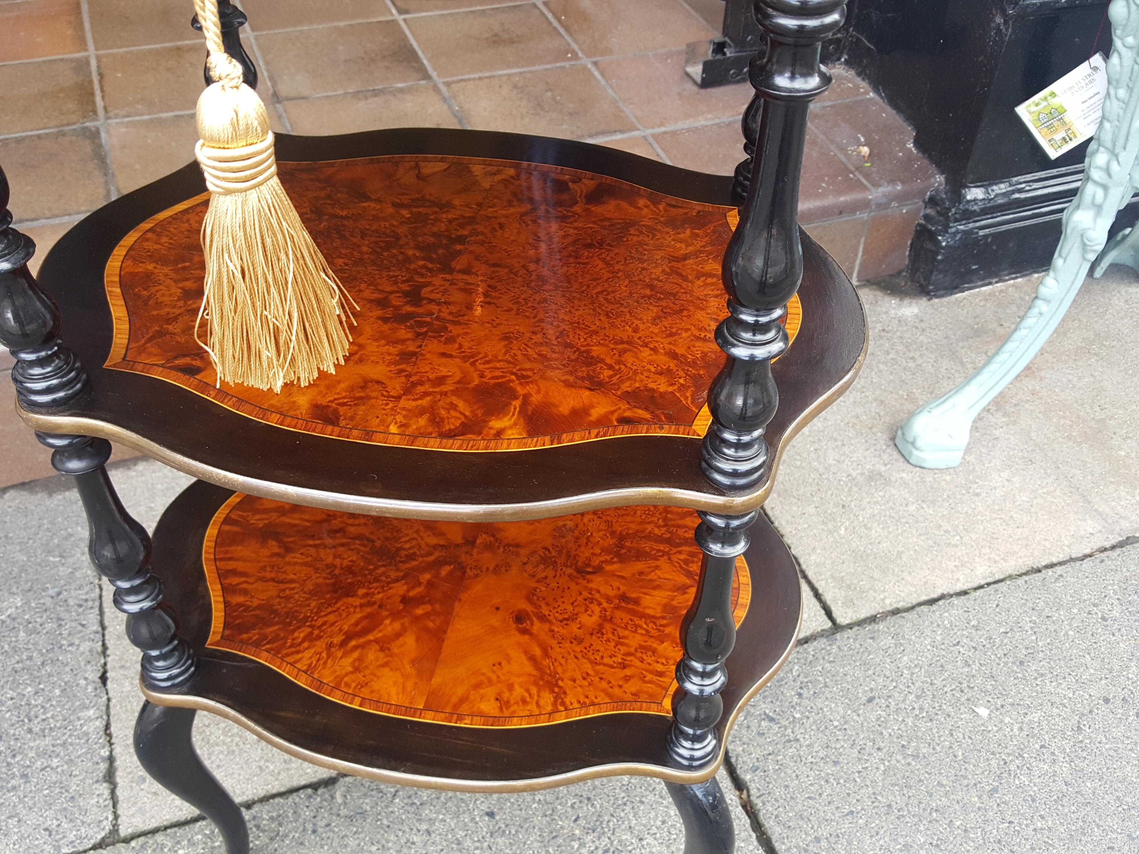 19th Century French Burr Yew and Ebonised Vanity Table For Sale 2