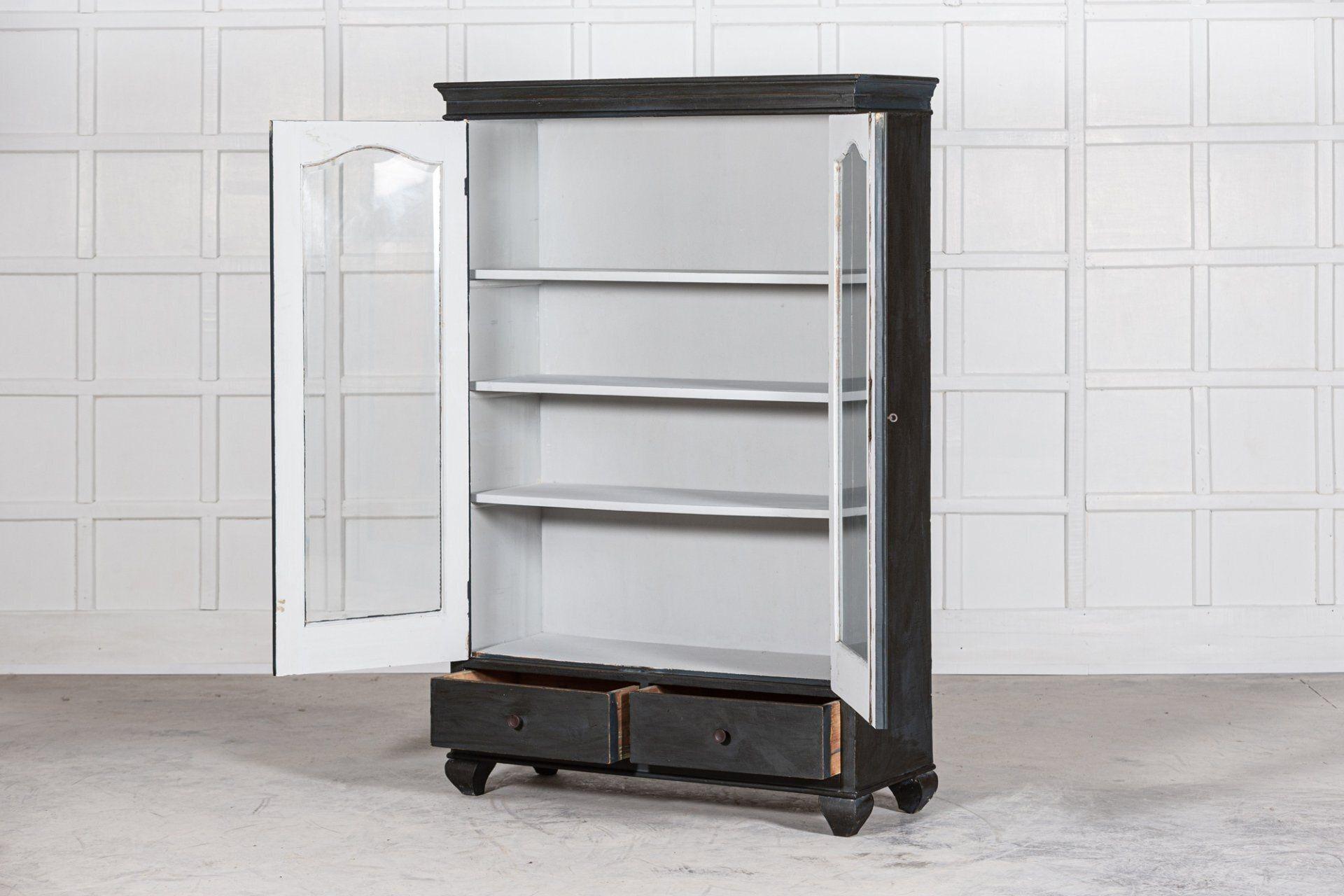 Vitrine française ébonisée et vitrée du 19ème siècle 1