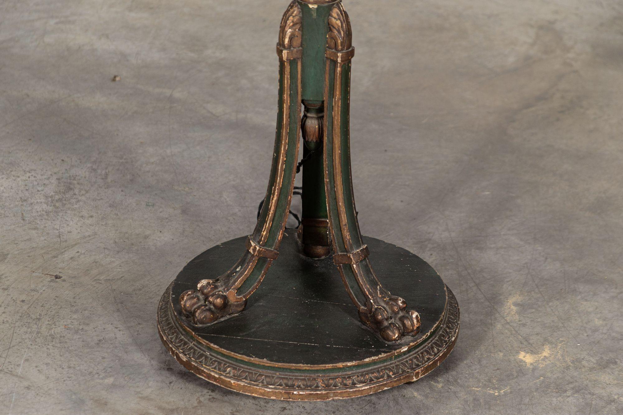 Lampadaire français du 19ème siècle doré et peint en vert en vente 1