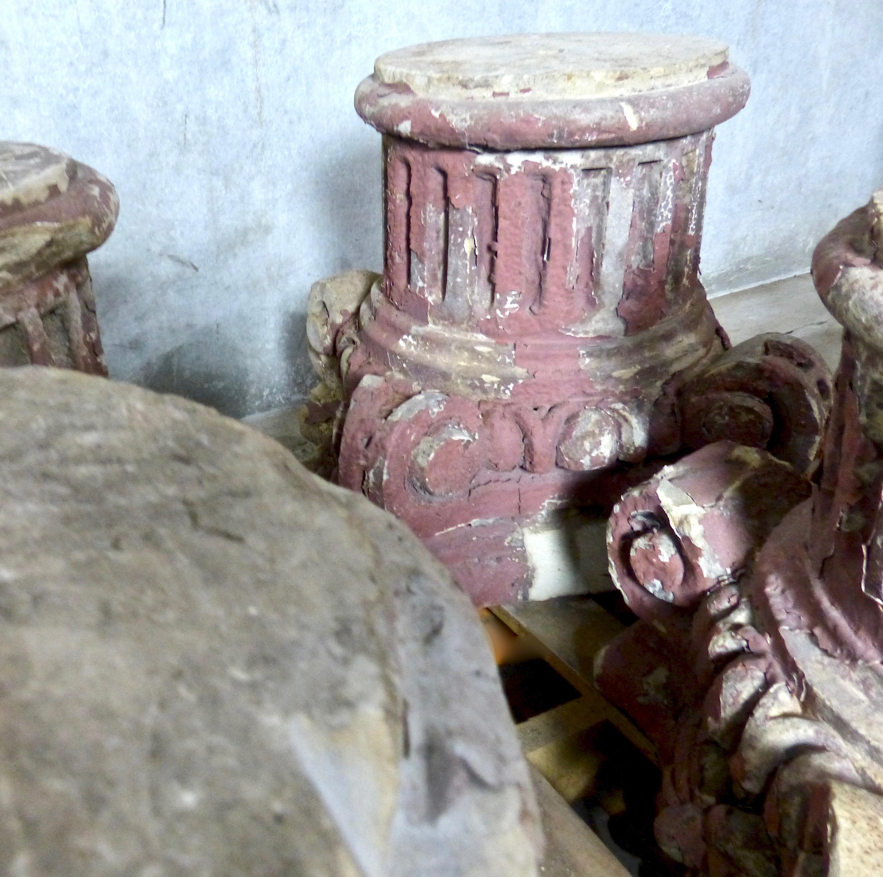 19th Century French Limestone Architectural Capitals In Good Condition In Surrey, BC
