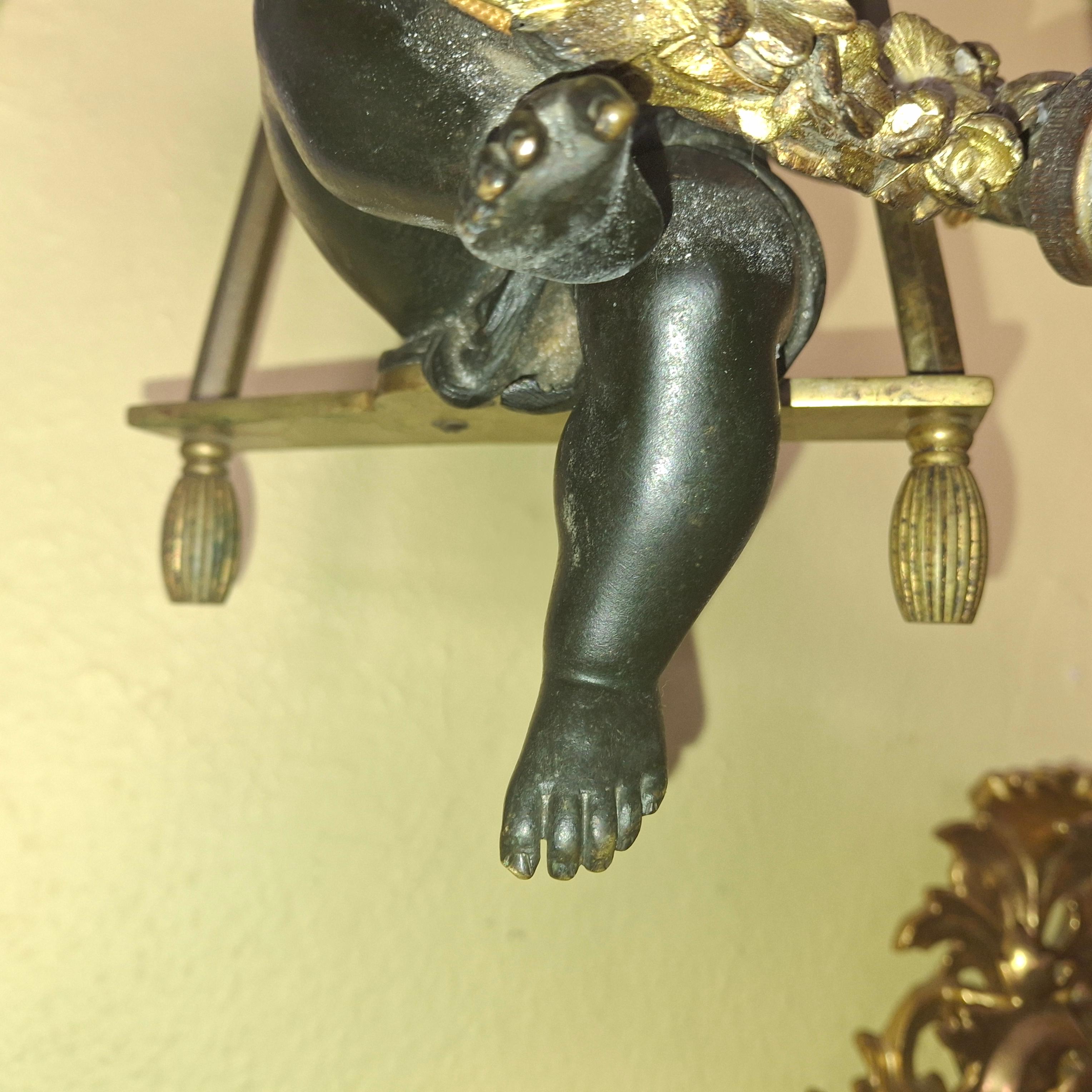Lustre Louis XV en bronze patiné et doré avec un grand chérubin sur une balançoire, 19ème siècle en vente 6
