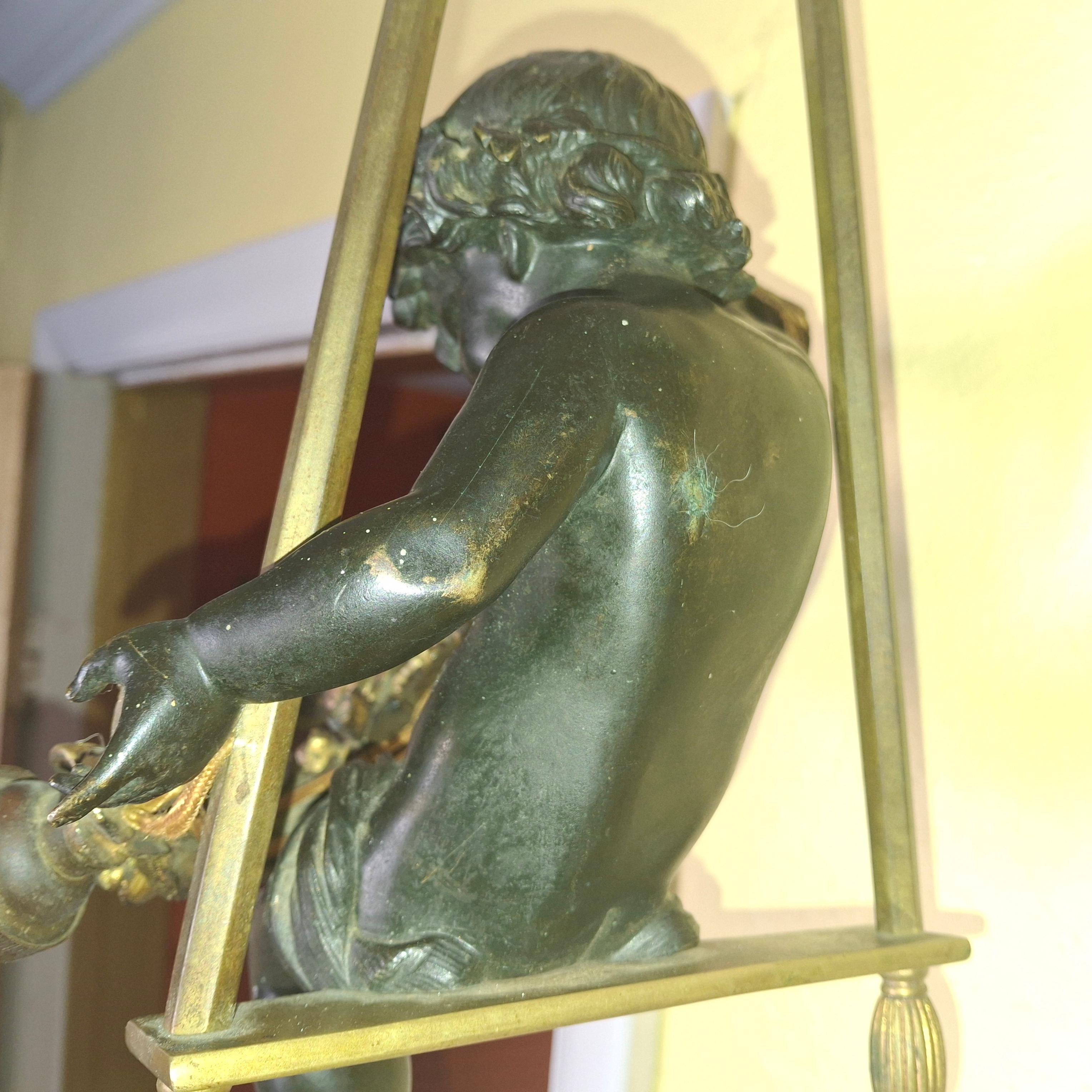 Lustre Louis XV en bronze patiné et doré avec un grand chérubin sur une balançoire, 19ème siècle en vente 9