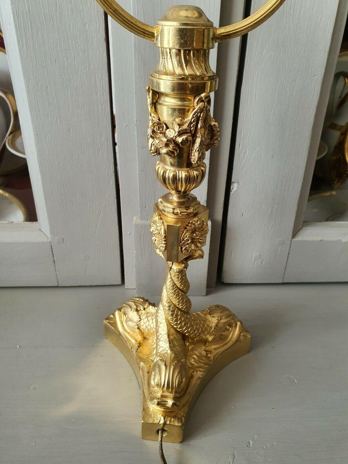 19thc French Louis XV style Gilt Bronze Intertwined Dolphins/ Fish Table Lamp For Sale 2
