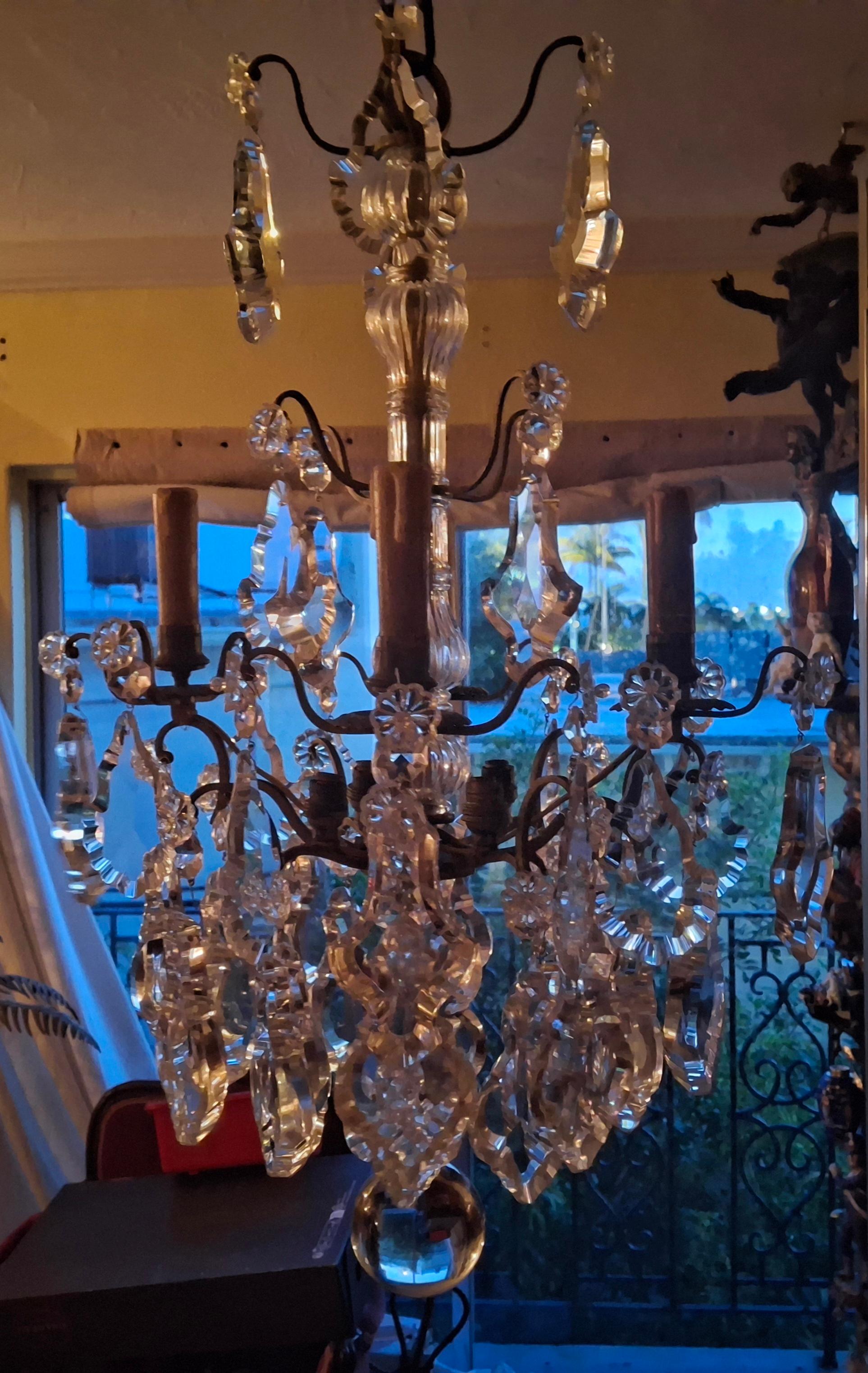 Lustre Louis XV Versailles en bronze et cristal épais, 19e siècle, attr. Baccarat en vente 2