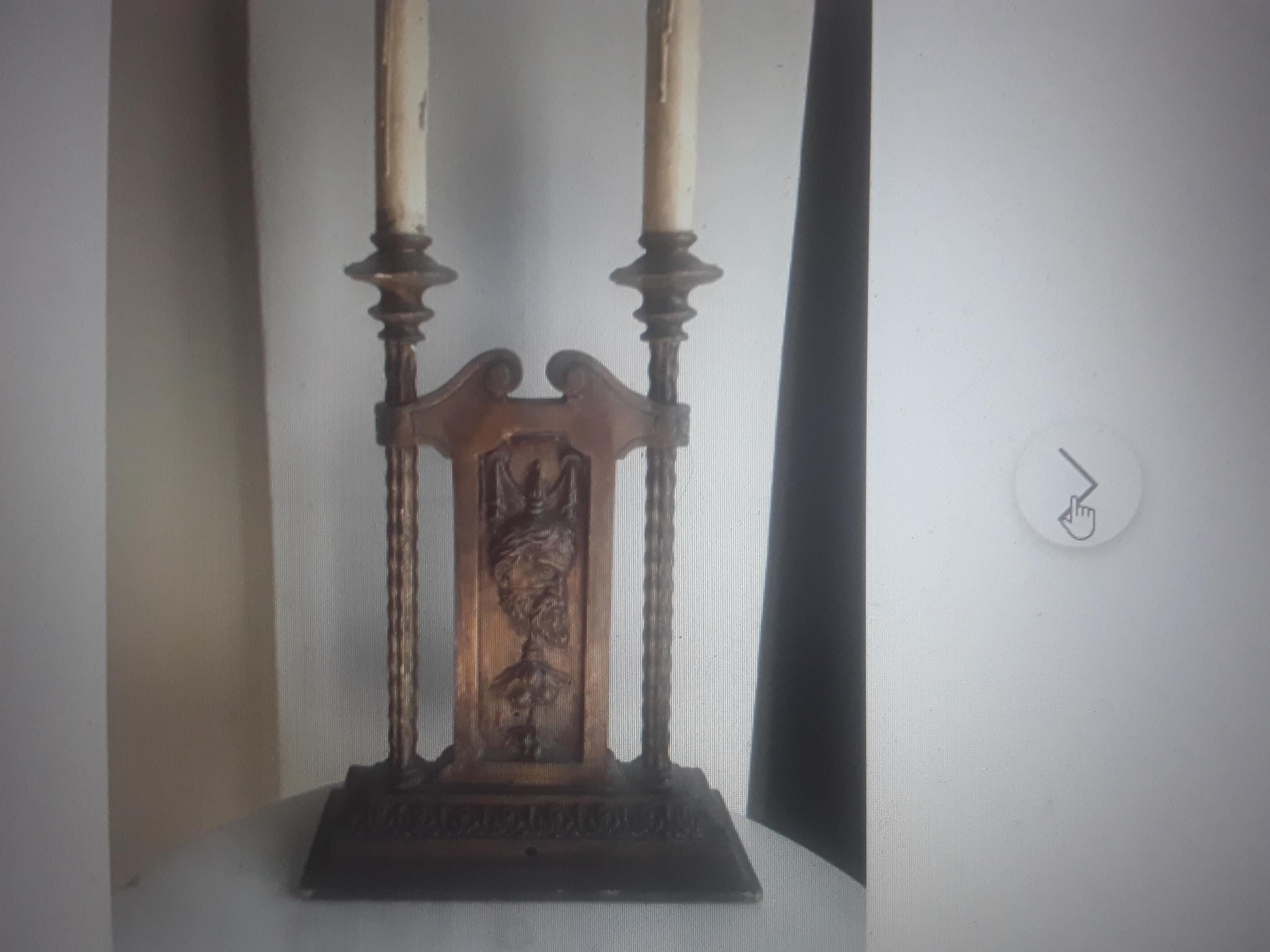 Chandelier / lampe de table Louis XVI en bois sculpté du 19e siècle Bon état - En vente à Opa Locka, FL
