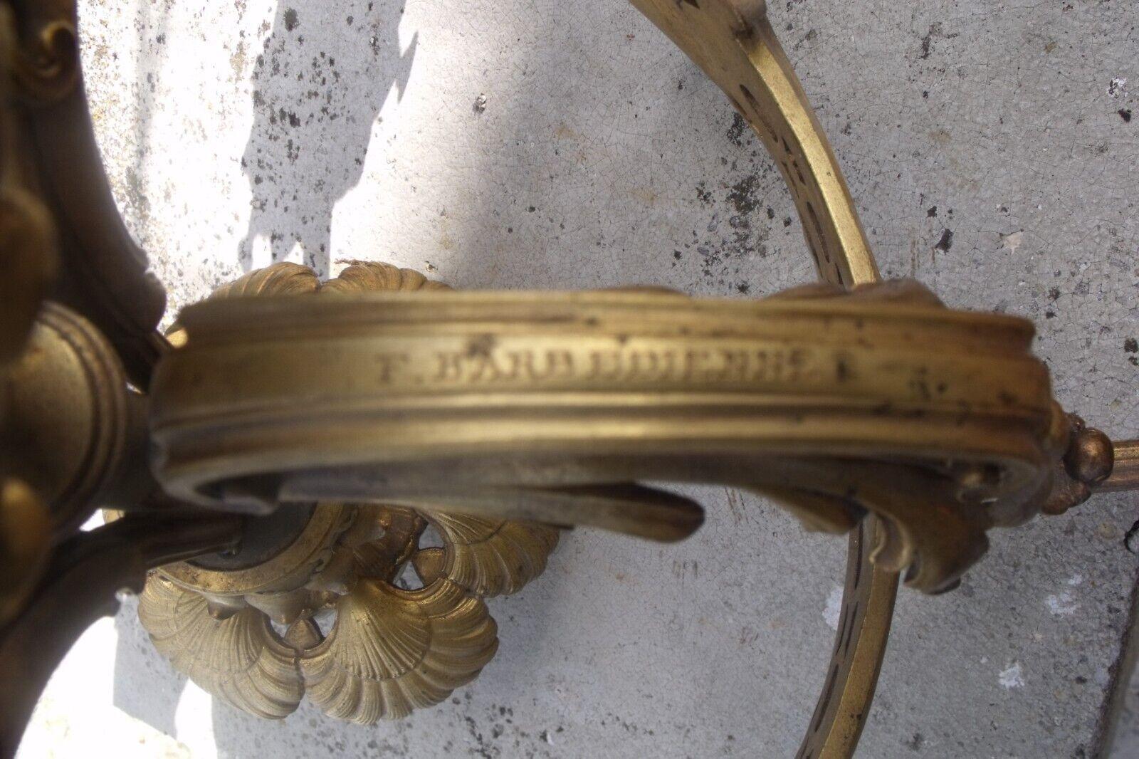 Französischer Louis XVI.-Rokoko-Kronleuchter aus vergoldeter Bronze, signiert von F. Barbedienne, 19. Jahrhundert im Angebot 7