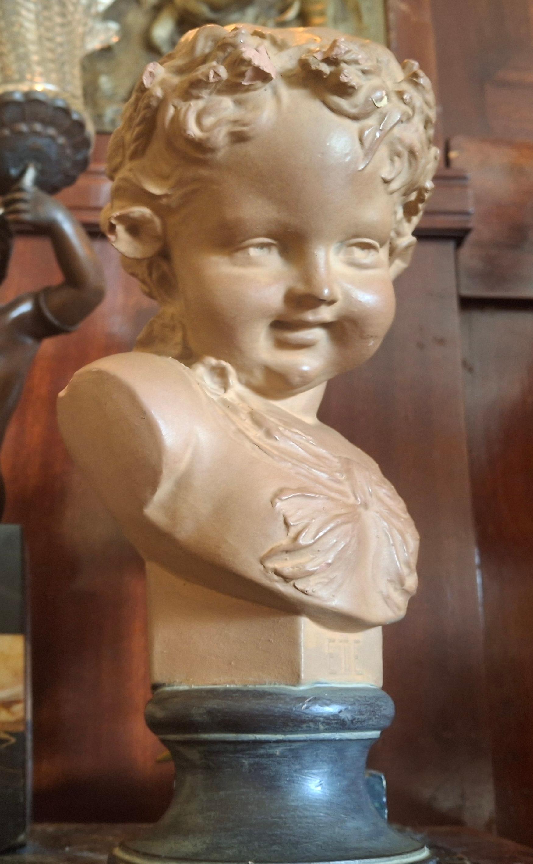 Scultura in terracotta francese Luigi XVI del XIX secolo raffigurante un bel bambino Sig di Louis Kley in vendita 5