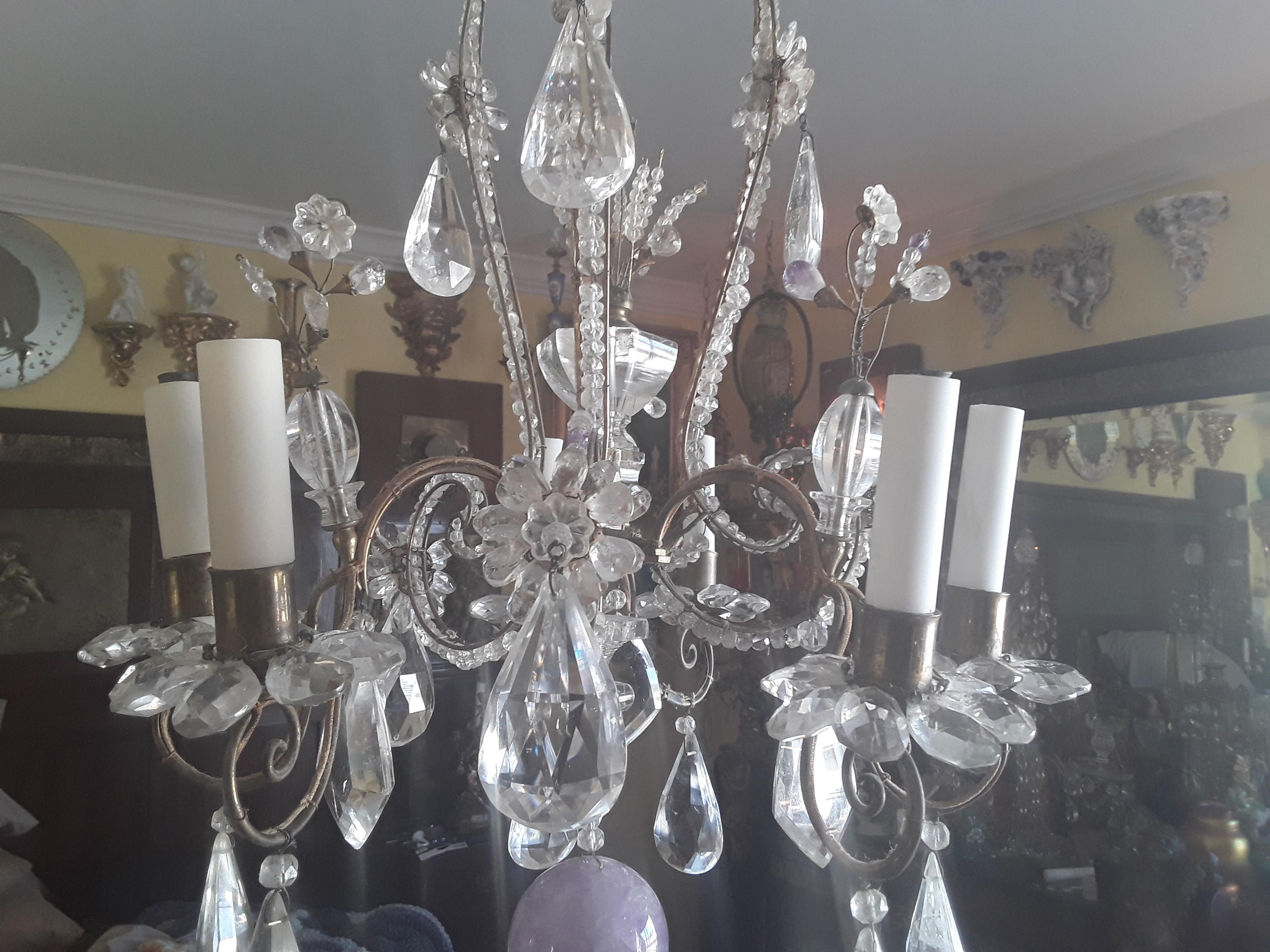 Lustre en cristal de roche et pierres d'améthyste de la Maison Bagues Louis XV, 19e siècle. en vente 10