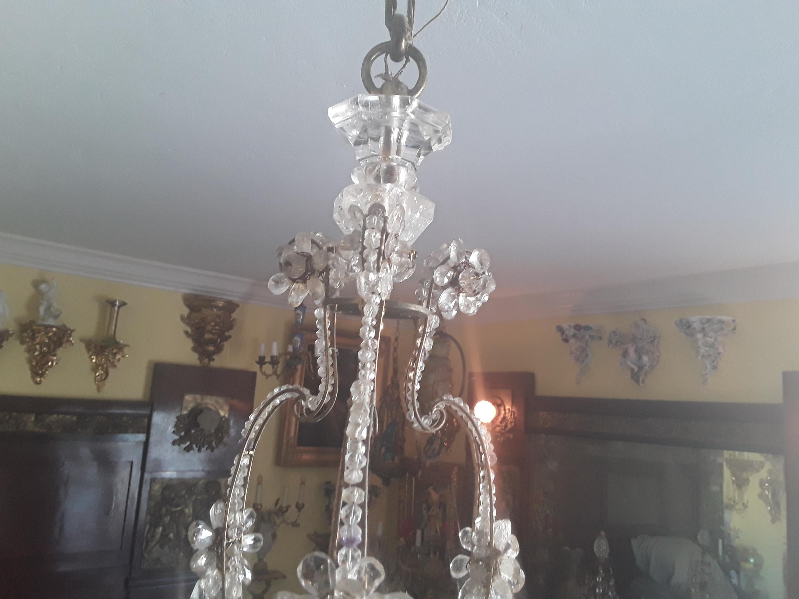 Lustre en cristal de roche et pierres d'améthyste de la Maison Bagues Louis XV, 19e siècle. en vente 11