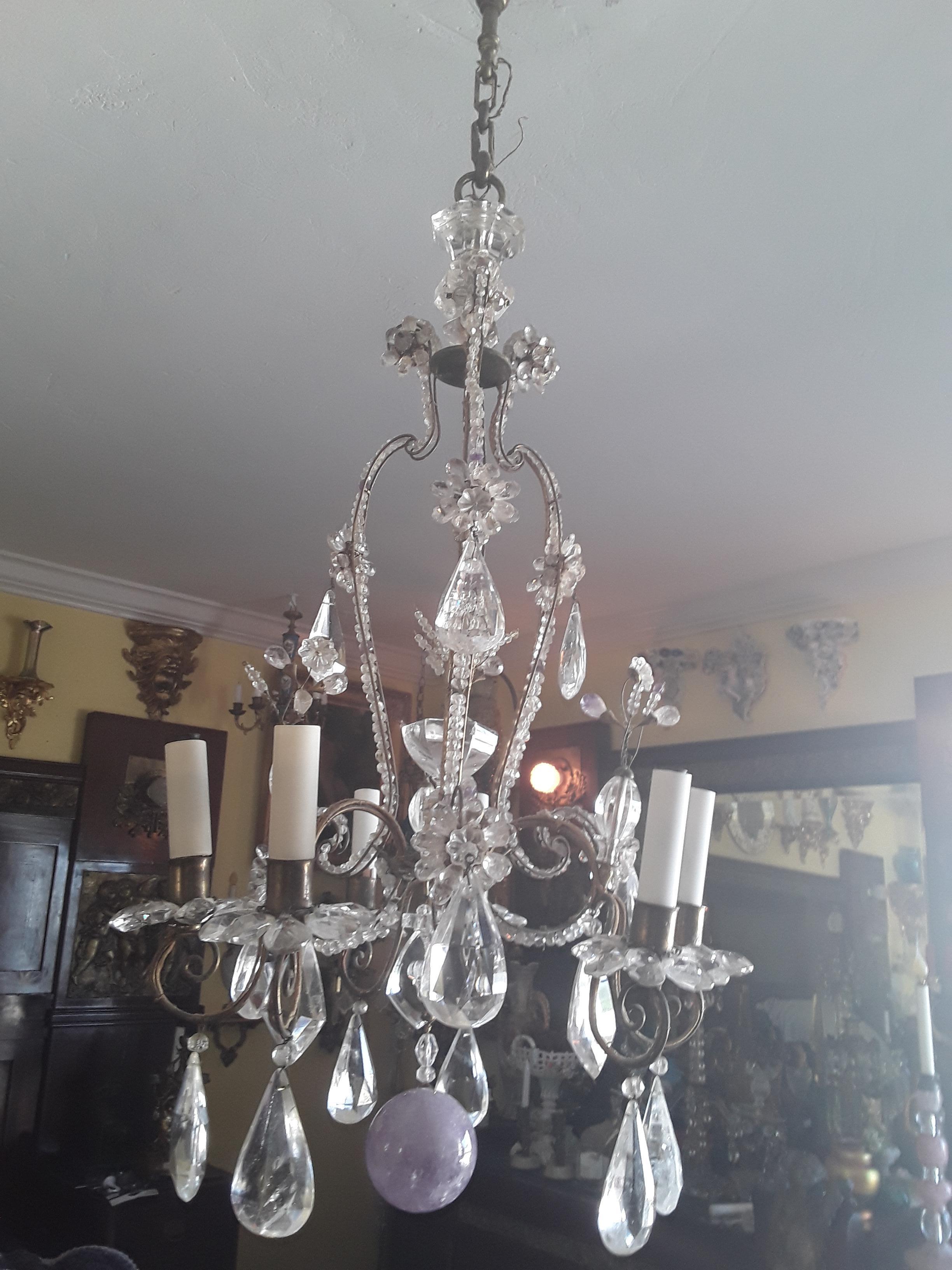 Lustre en cristal de roche et pierres d'améthyste de la Maison Bagues Louis XV, 19e siècle. en vente 12