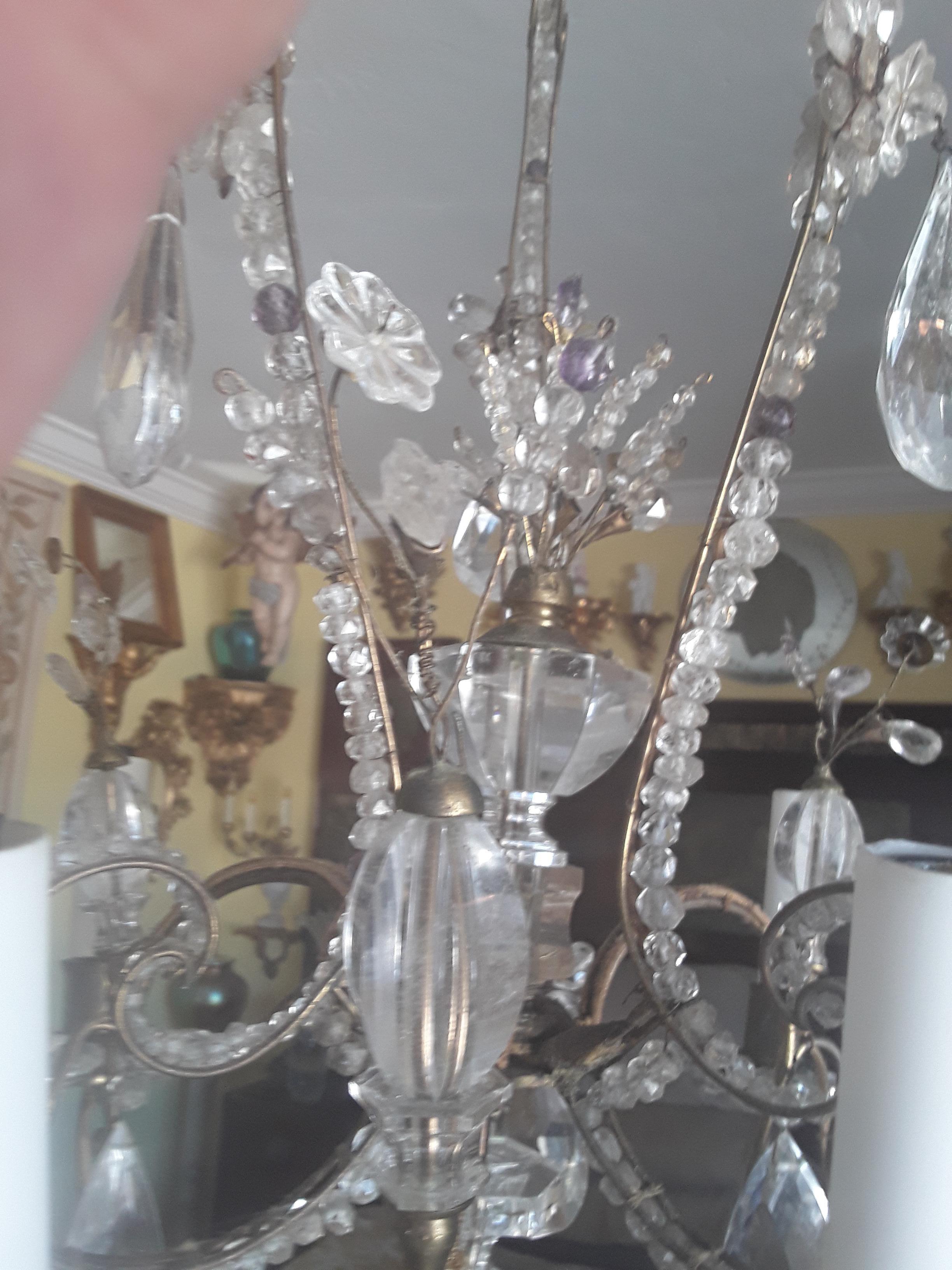 Lustre en cristal de roche et pierres d'améthyste de la Maison Bagues Louis XV, 19e siècle. en vente 2