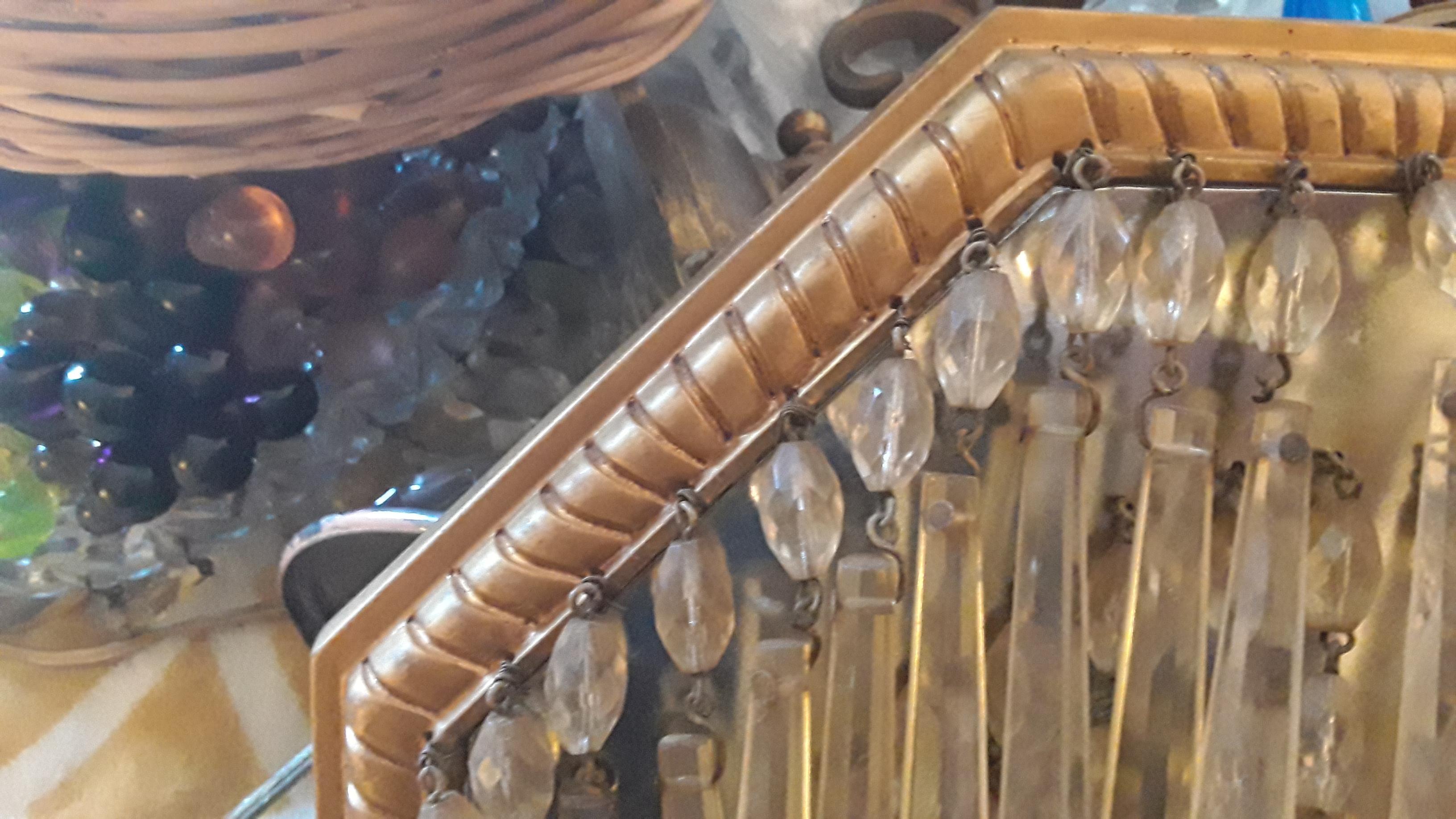 Plafonnier à 3 niveaux en cristal taillé Napoléon III et bronze, 19e siècle, France Bon état - En vente à Opa Locka, FL