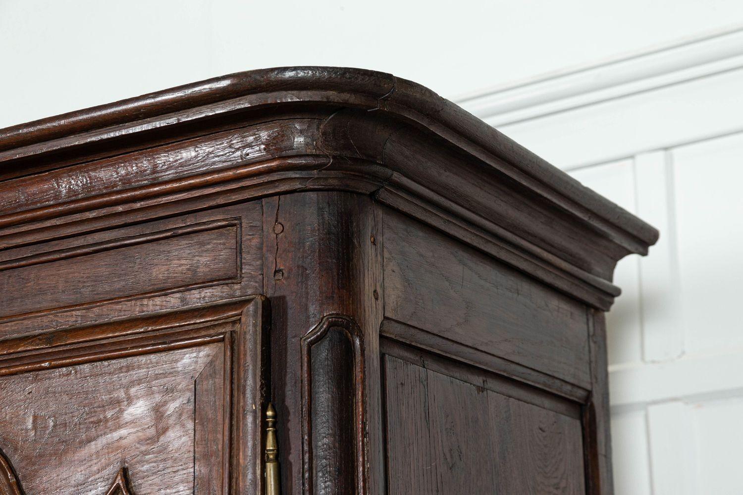 Armoire in Oak francese del XIX secolo in vendita 6