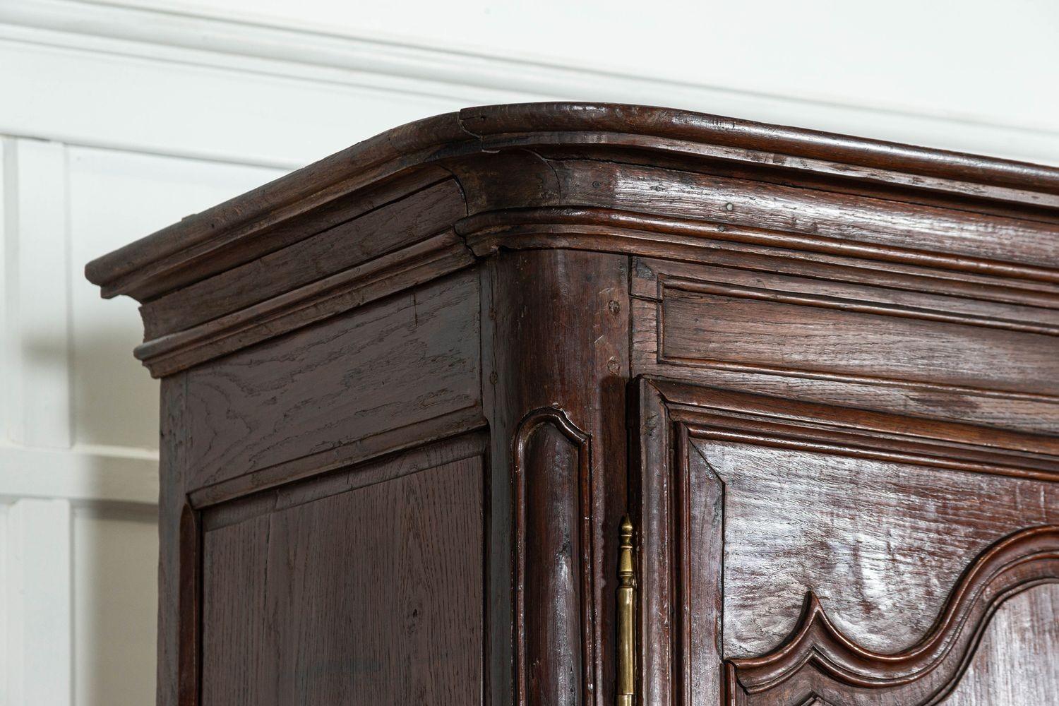 Armoire in Oak francese del XIX secolo in vendita 7