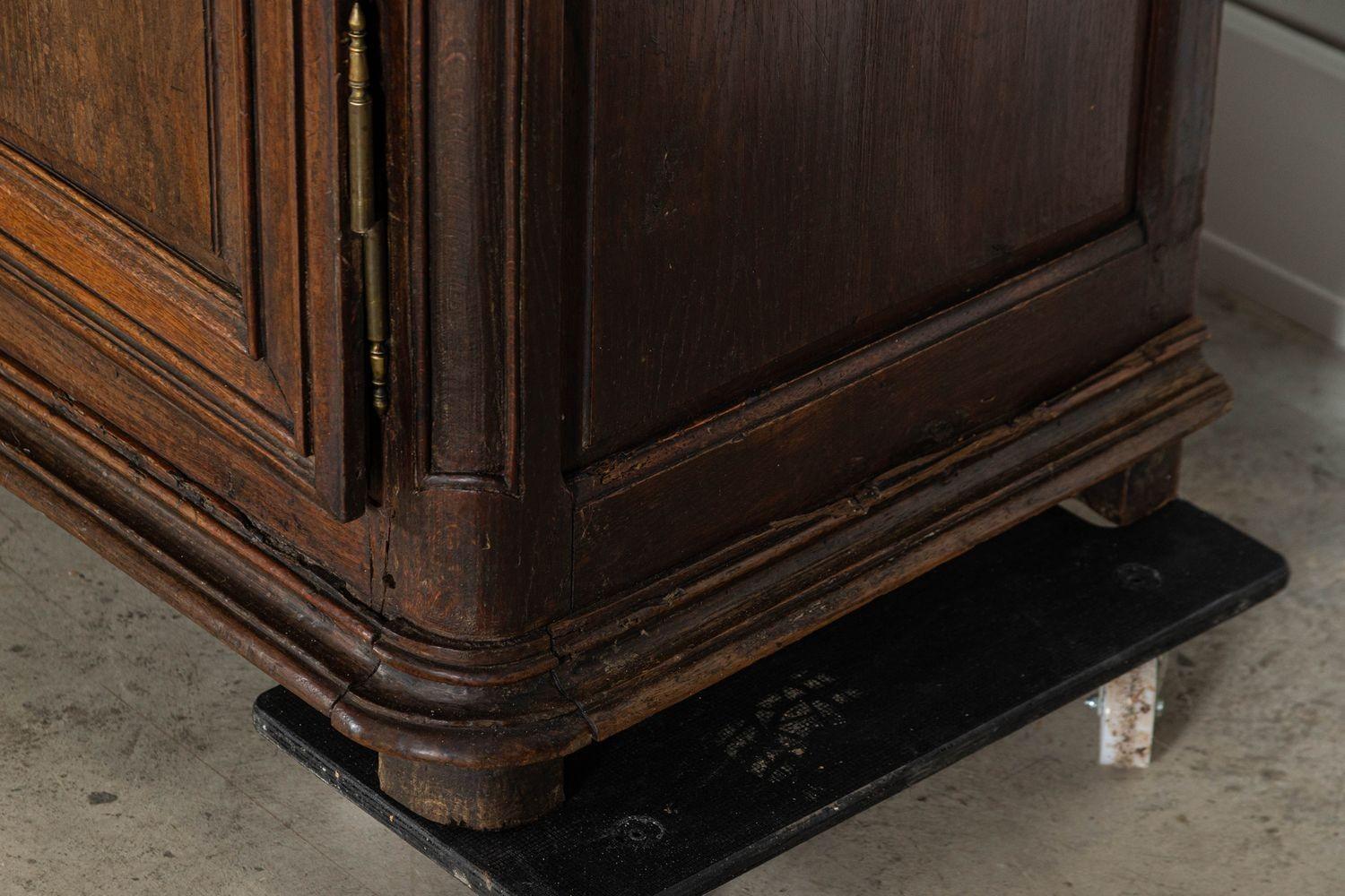 Armoire in Oak francese del XIX secolo in vendita 9