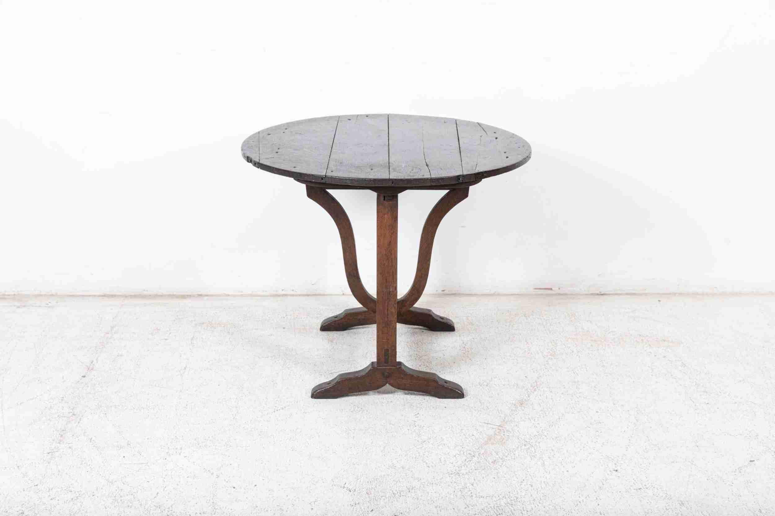 19th C French Oak Vendange Table For Sale 1