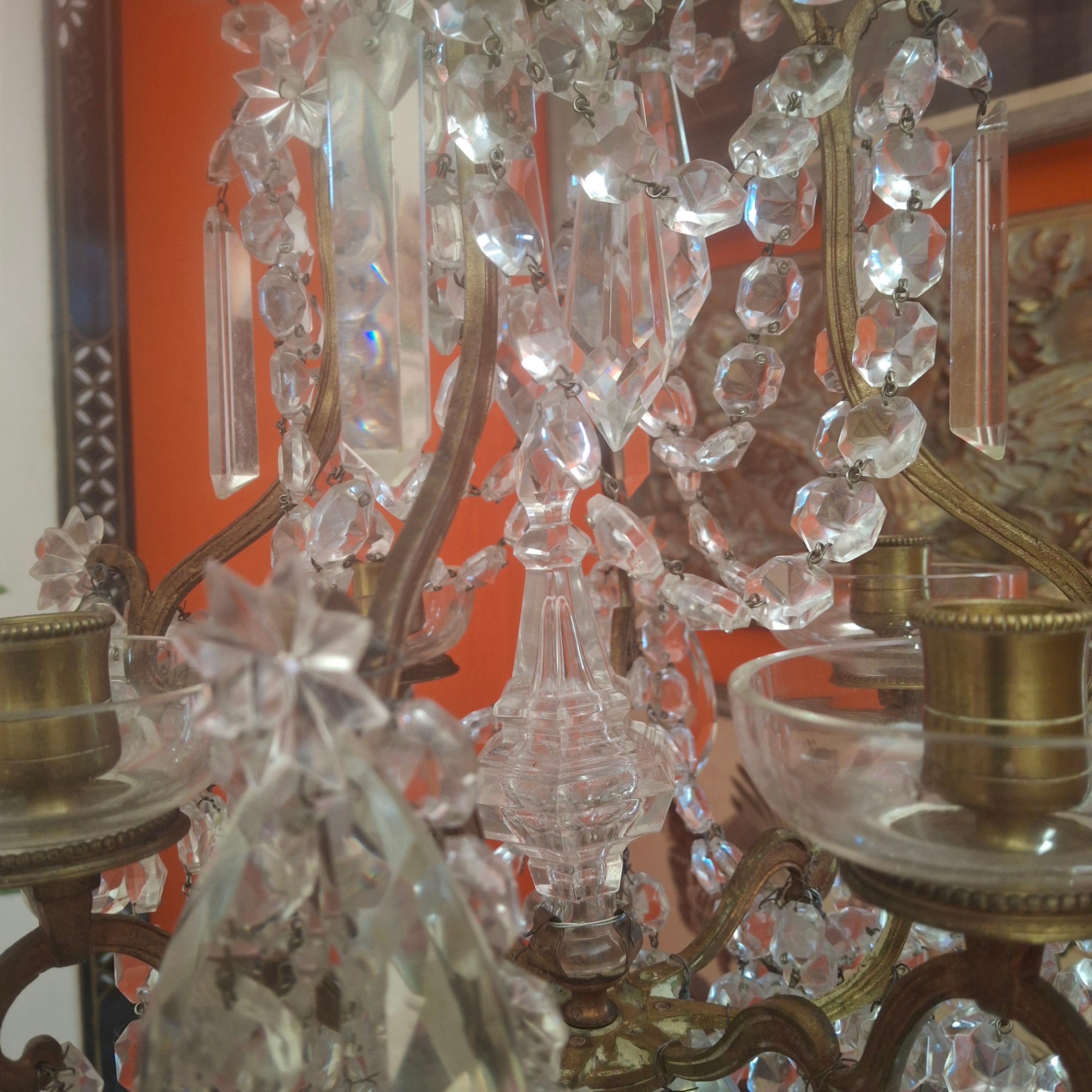19. Jahrhundert Französisch Rokoko Louis XV vergoldete Bronze mit geschliffenem Kristall Kronleuchter von Baccarat im Angebot 5