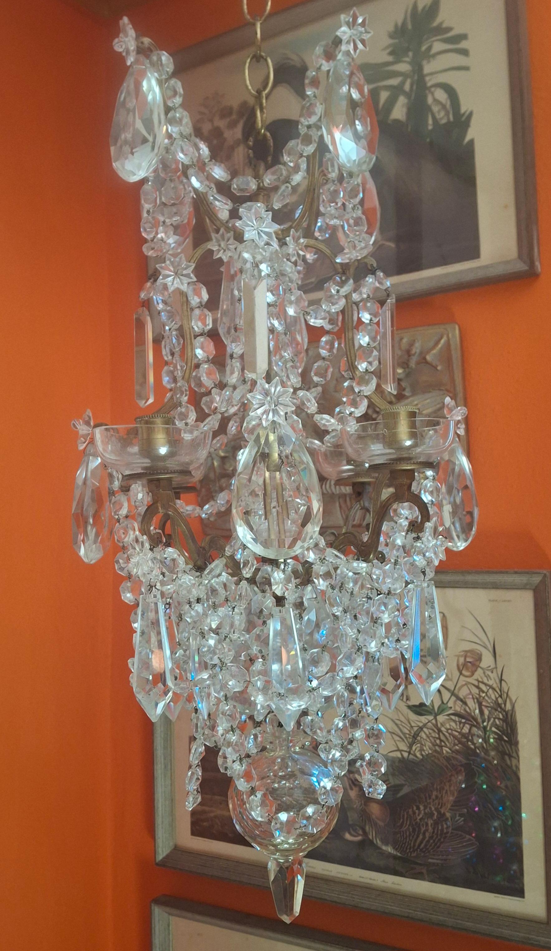 19. Jahrhundert Französisch Rokoko Louis XV vergoldete Bronze mit geschliffenem Kristall Kronleuchter von Baccarat im Angebot 11