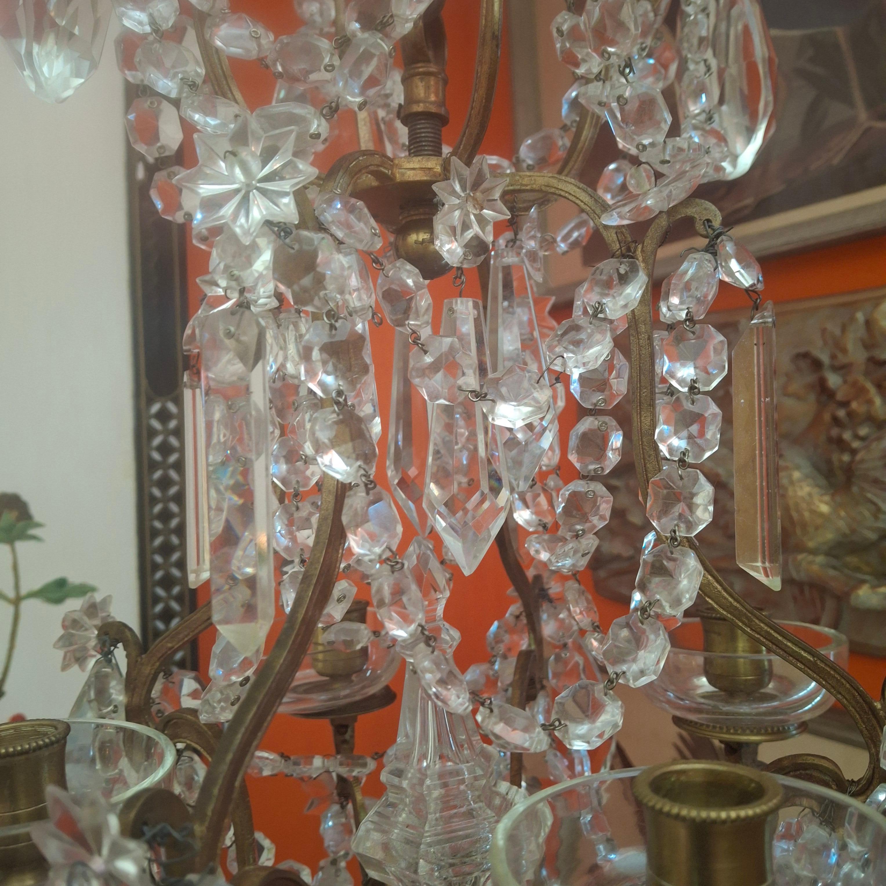 19. Jahrhundert Französisch Rokoko Louis XV vergoldete Bronze mit geschliffenem Kristall Kronleuchter von Baccarat im Angebot 4