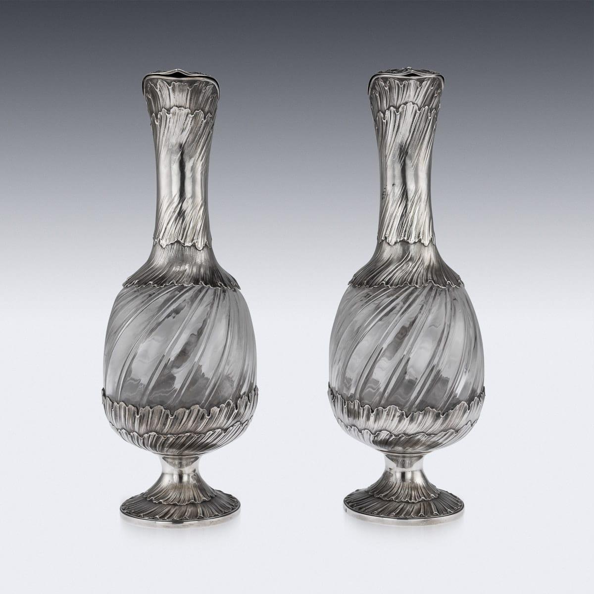 Argent Paire de carafes à claret en argent massif et verre, Odiot, vers 1890. en vente