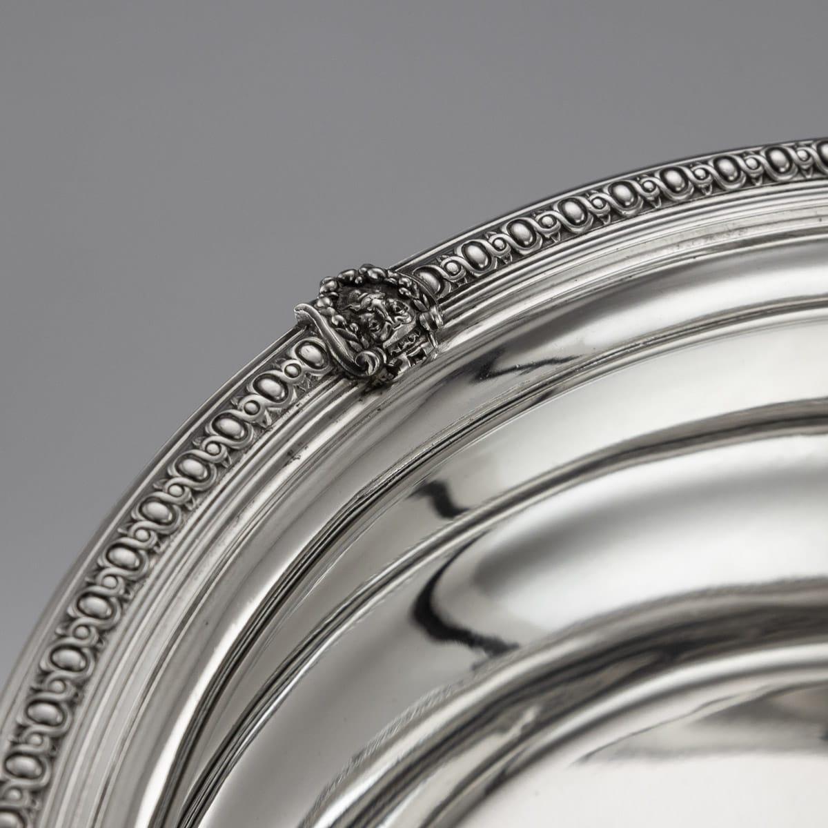 French Solid Silver Large Dinner Service, Mon Odiot, Paris, circa 1890 For Sale 12