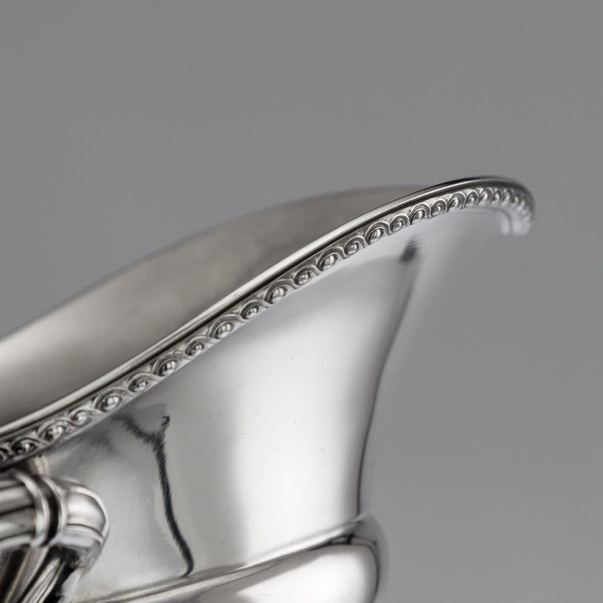 French Solid Silver Large Dinner Service, Mon Odiot, Paris, circa 1890 For Sale 16