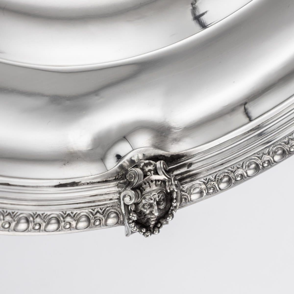 French Solid Silver Large Dinner Service, Mon Odiot, Paris, circa 1890 For Sale 4