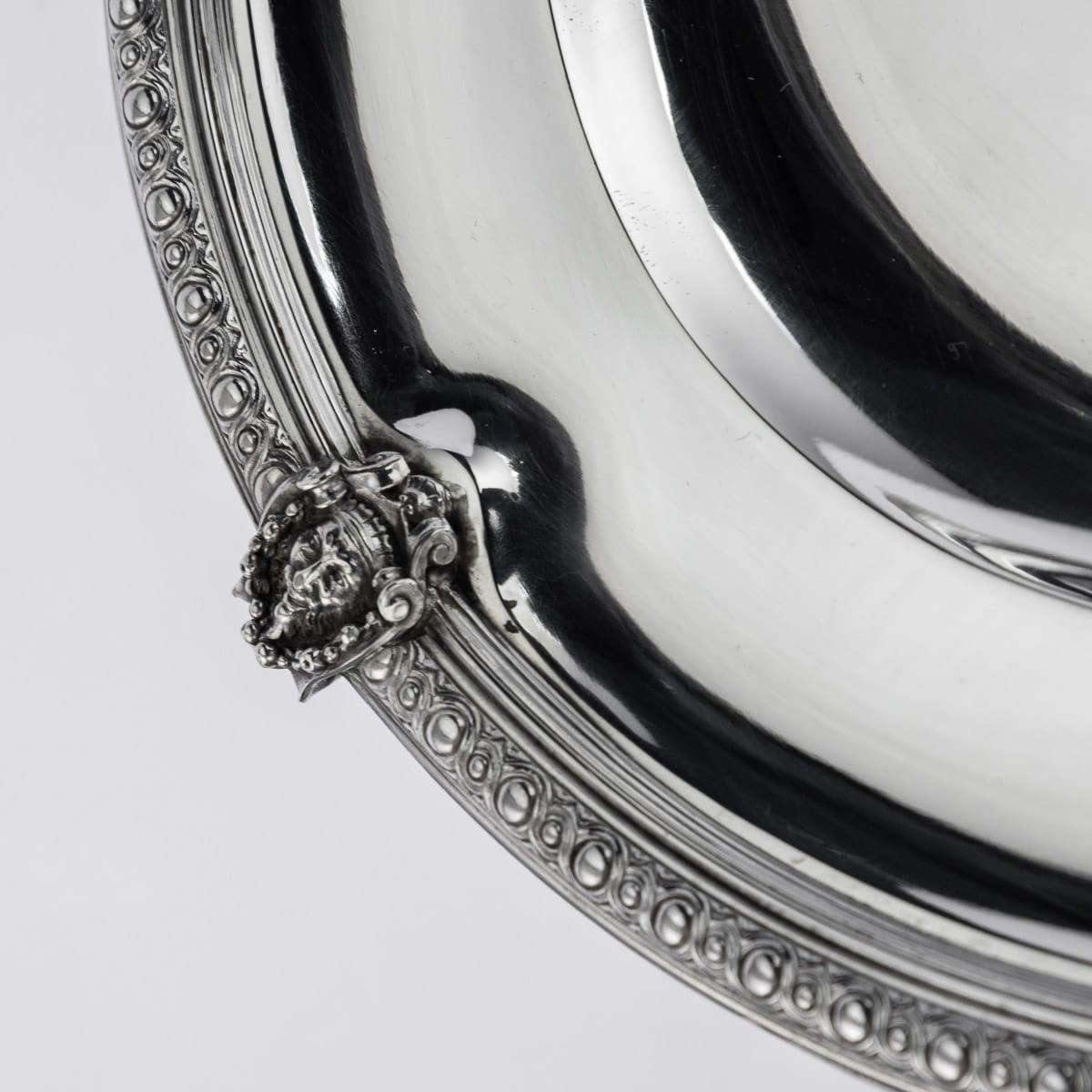 French Solid Silver Large Dinner Service, Mon Odiot, Paris, circa 1890 For Sale 5