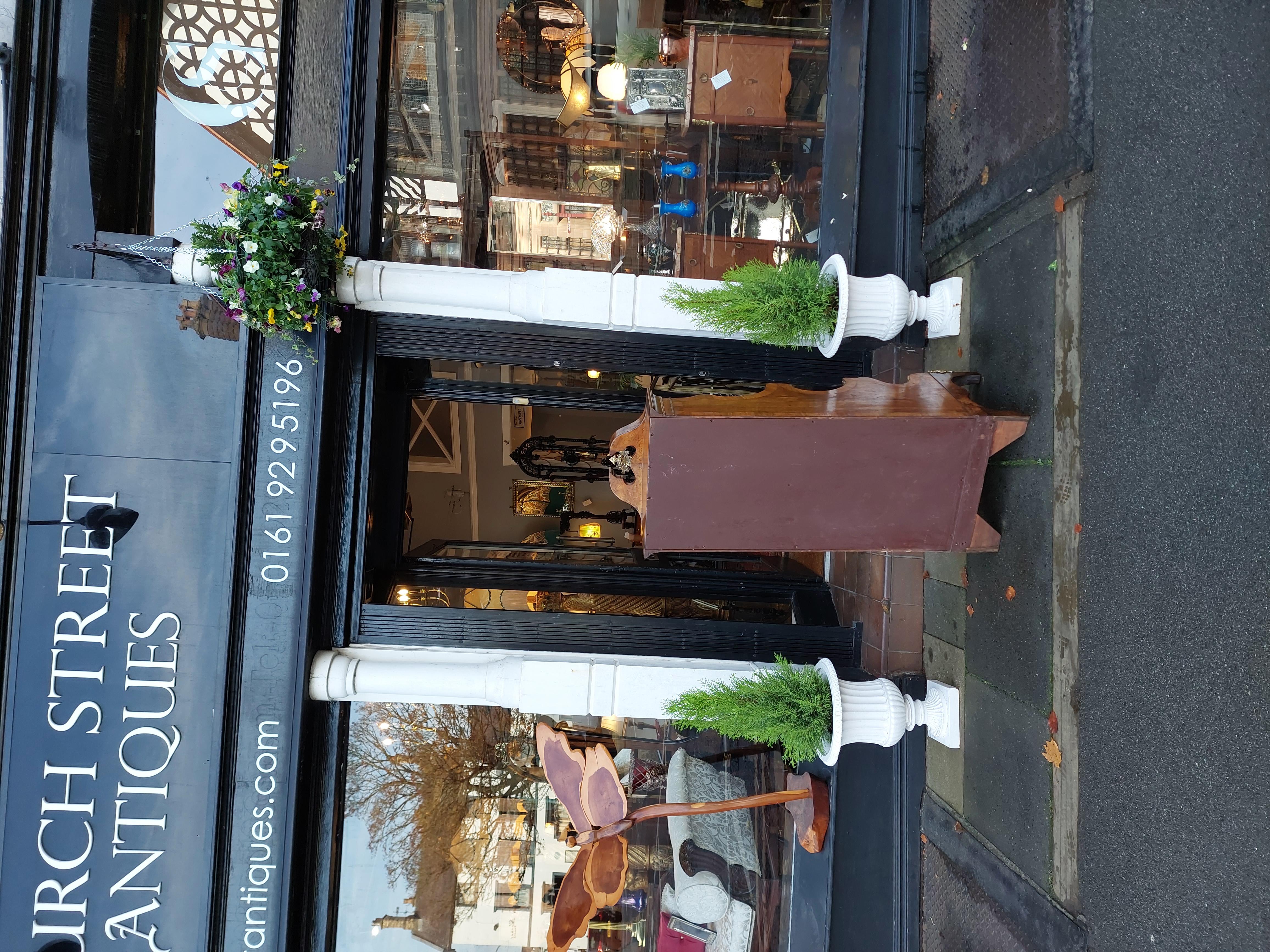 Libreria a giorno francese in noce e ormolu del XIX secolo in vendita 7