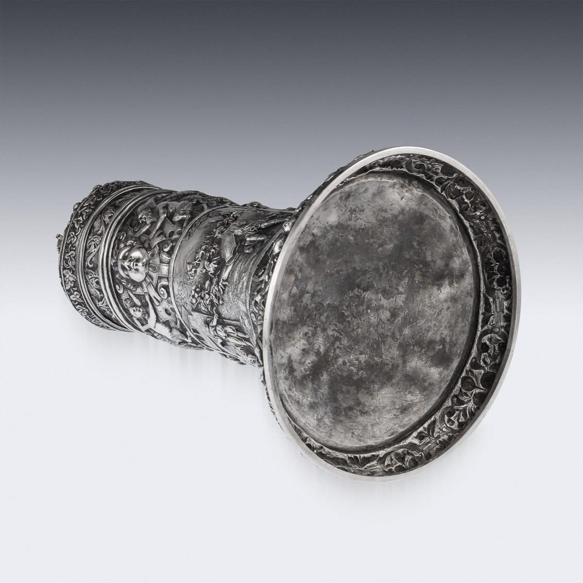 19th Century German Solid Silver Embossed Figural Tankard, Hanau, circa 1840 3