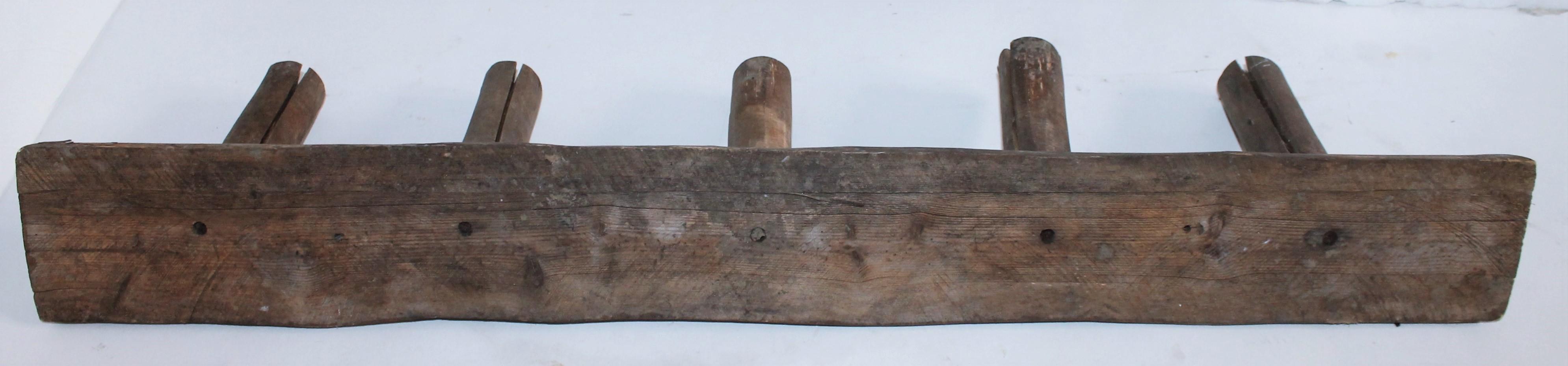 19. Jahrhundert Hand geschnitzt Hut und Kleiderständer (Adirondack) im Angebot