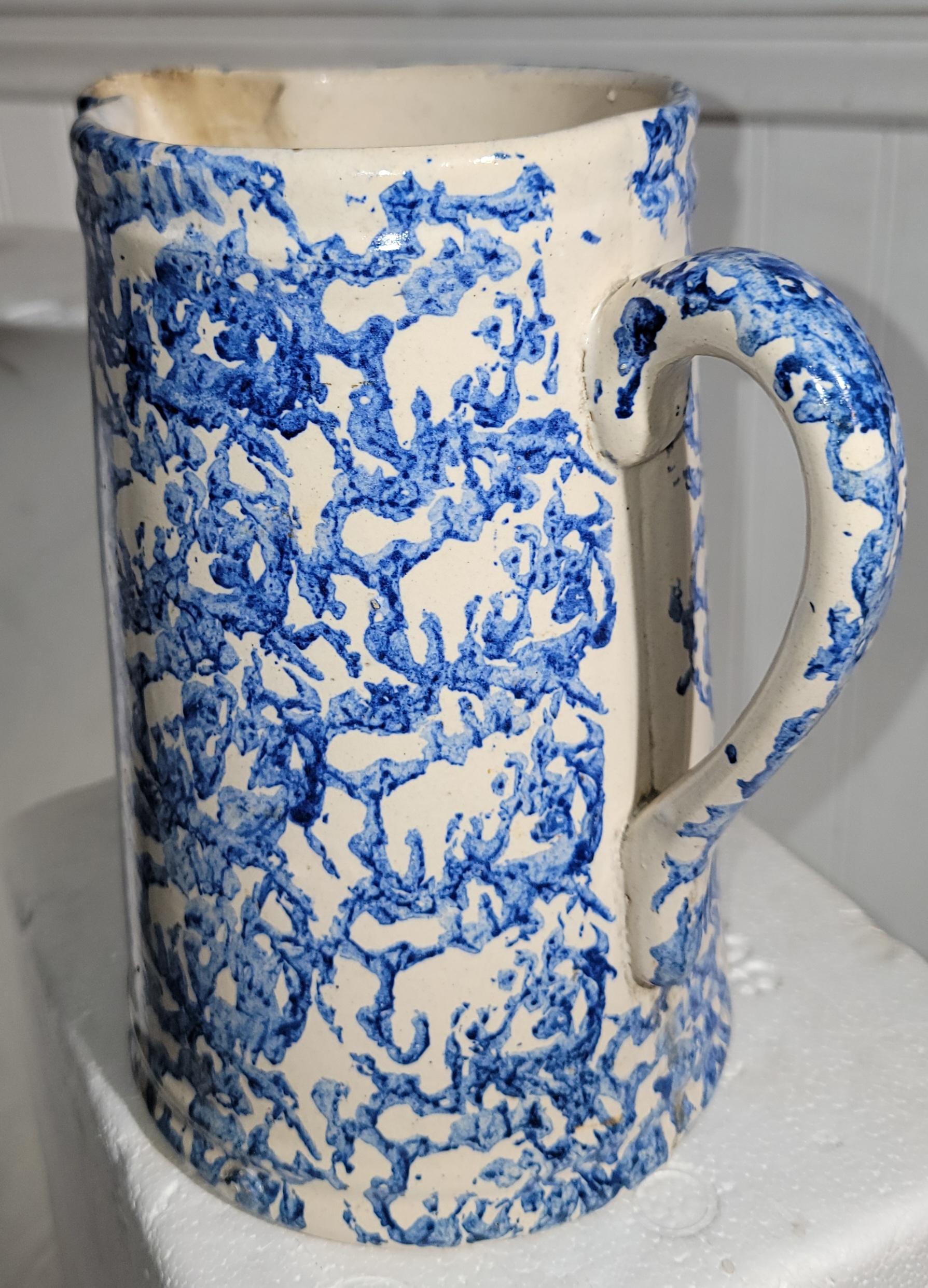19Thc Hand Crafted Sponge Ware Pitcher In Good Condition For Sale In Los Angeles, CA