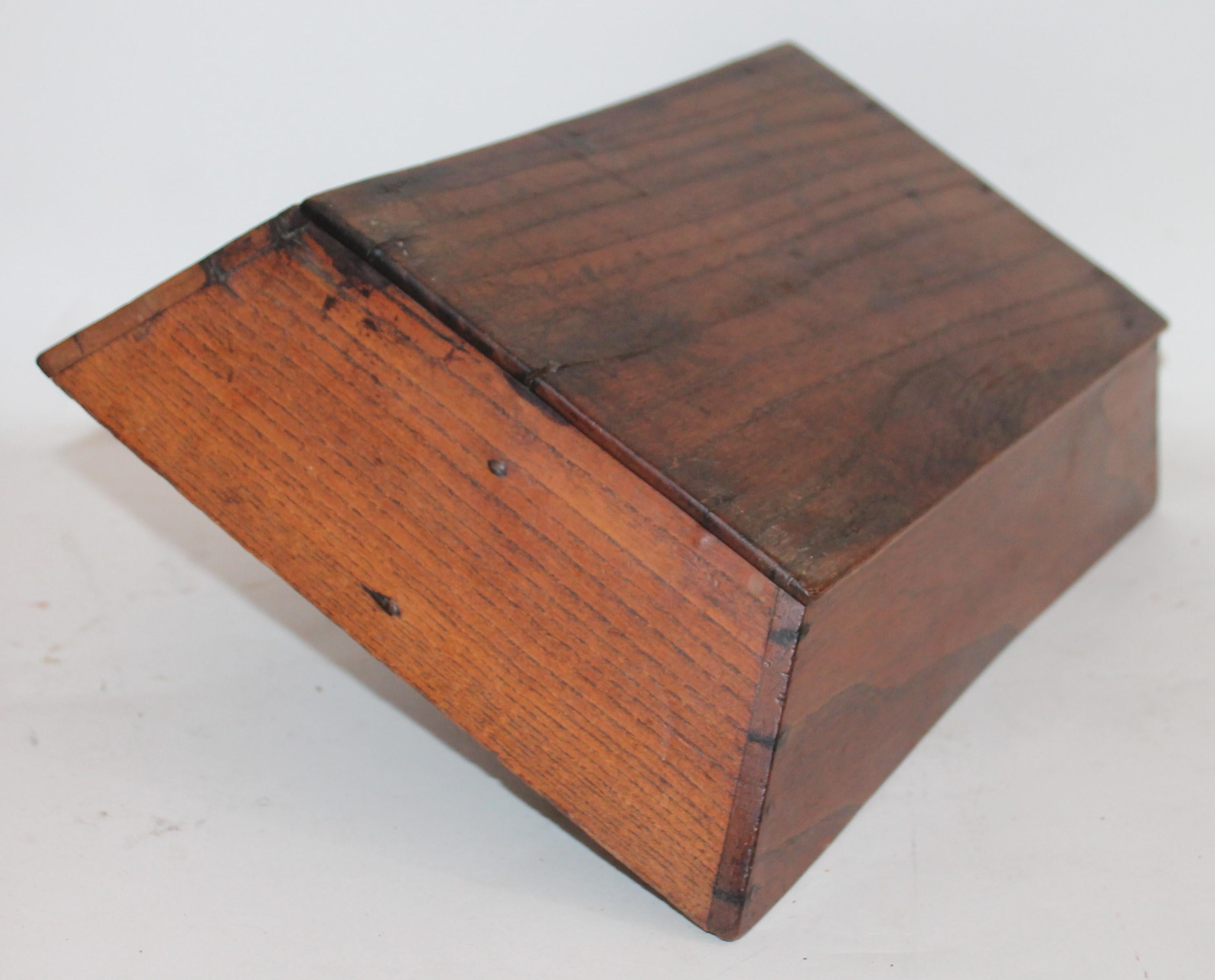 Hand-Crafted 19th Century Handcrafted Walnut Cutlery Carrier For Sale