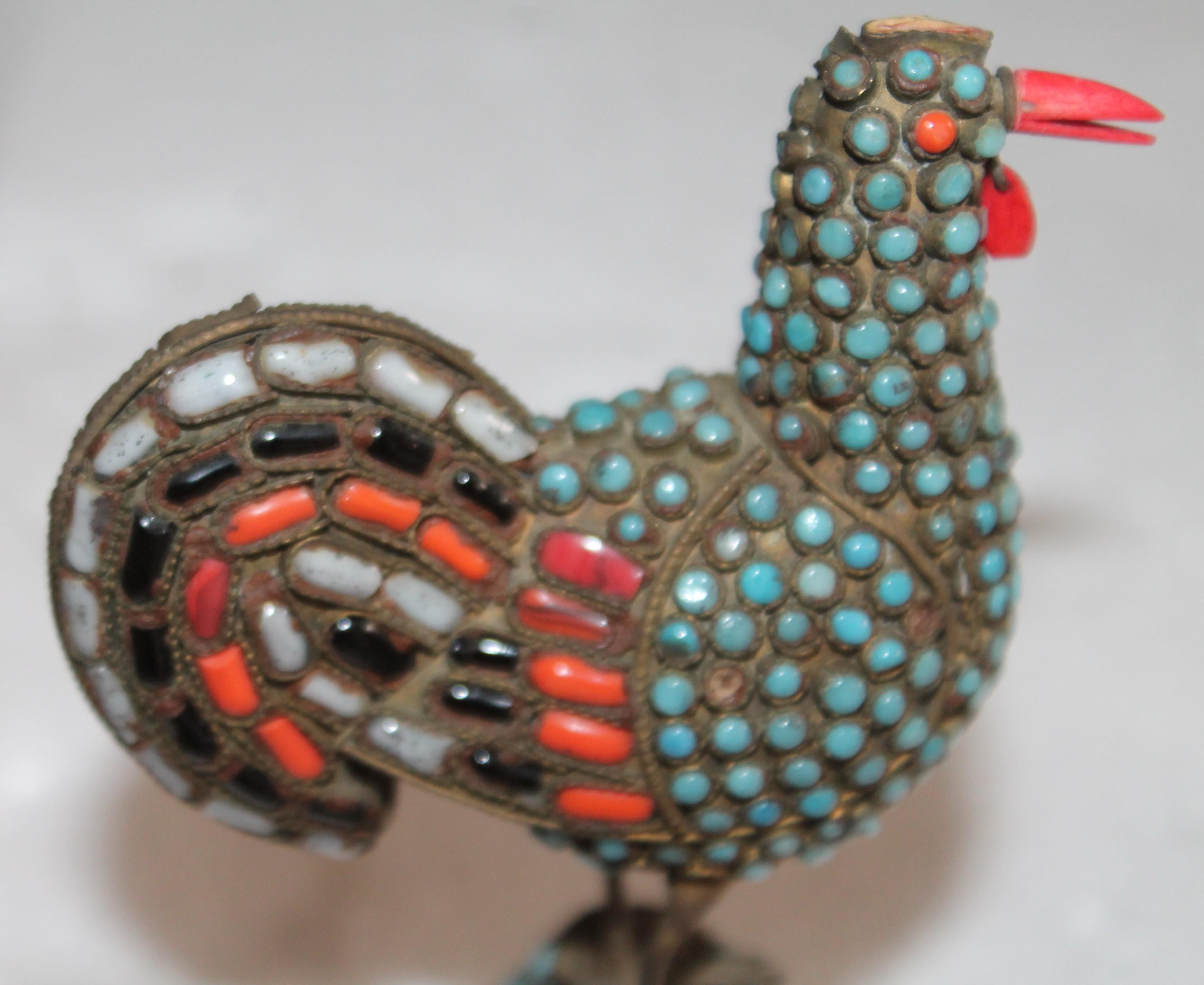 20ième siècle Oiseau fait à la main du XIXe siècle avec pierres turquoise et corail incrustées en vente