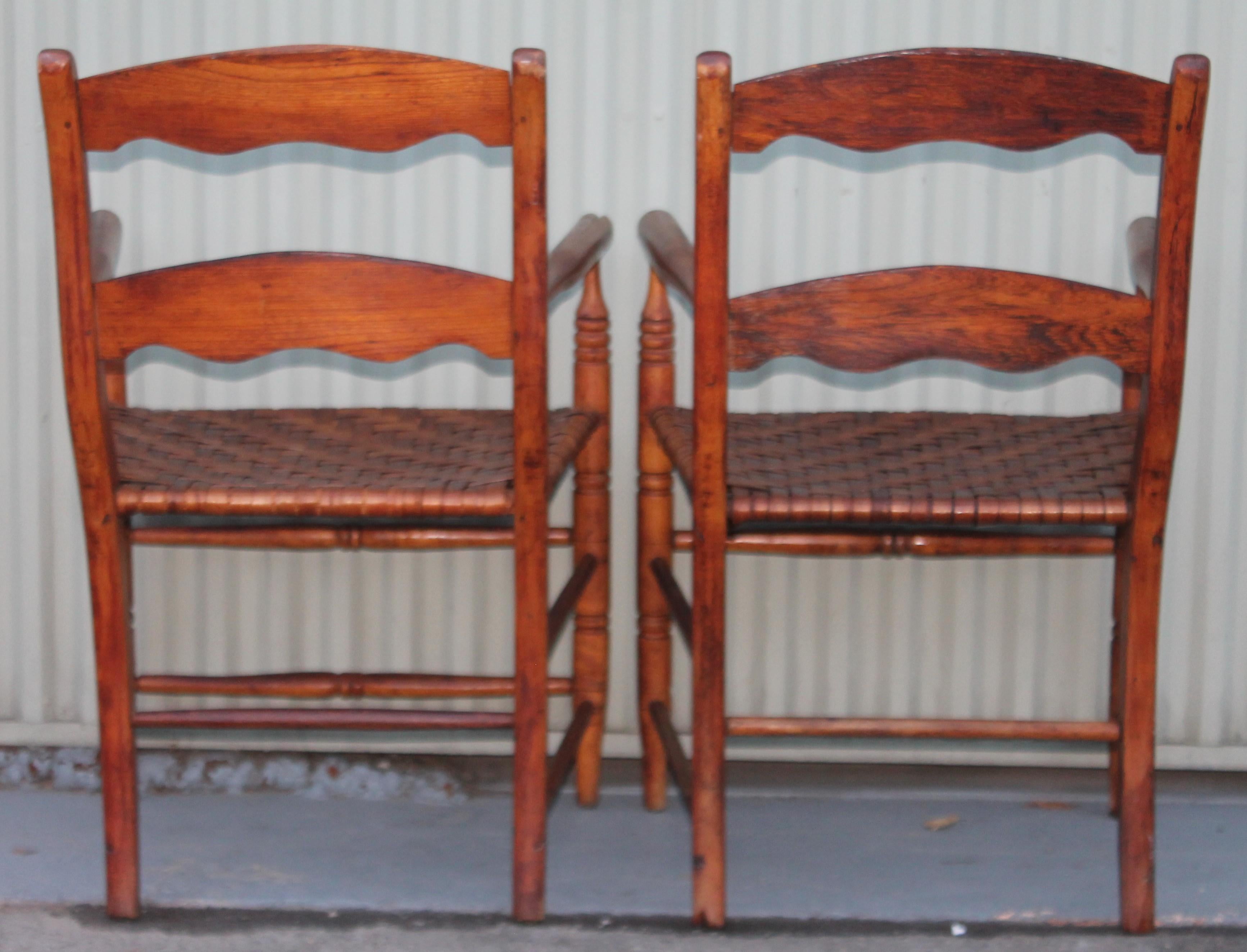 19th Century Hickory Chairs with Original Rush Seats, Pair 1